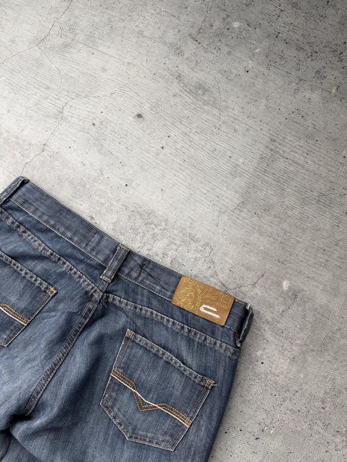 Diesel Vintage 90’s Diesel Jeans Avantgarde Pocket Designer Japanes Size US 34 / EU 50 - 4 Thumbnail