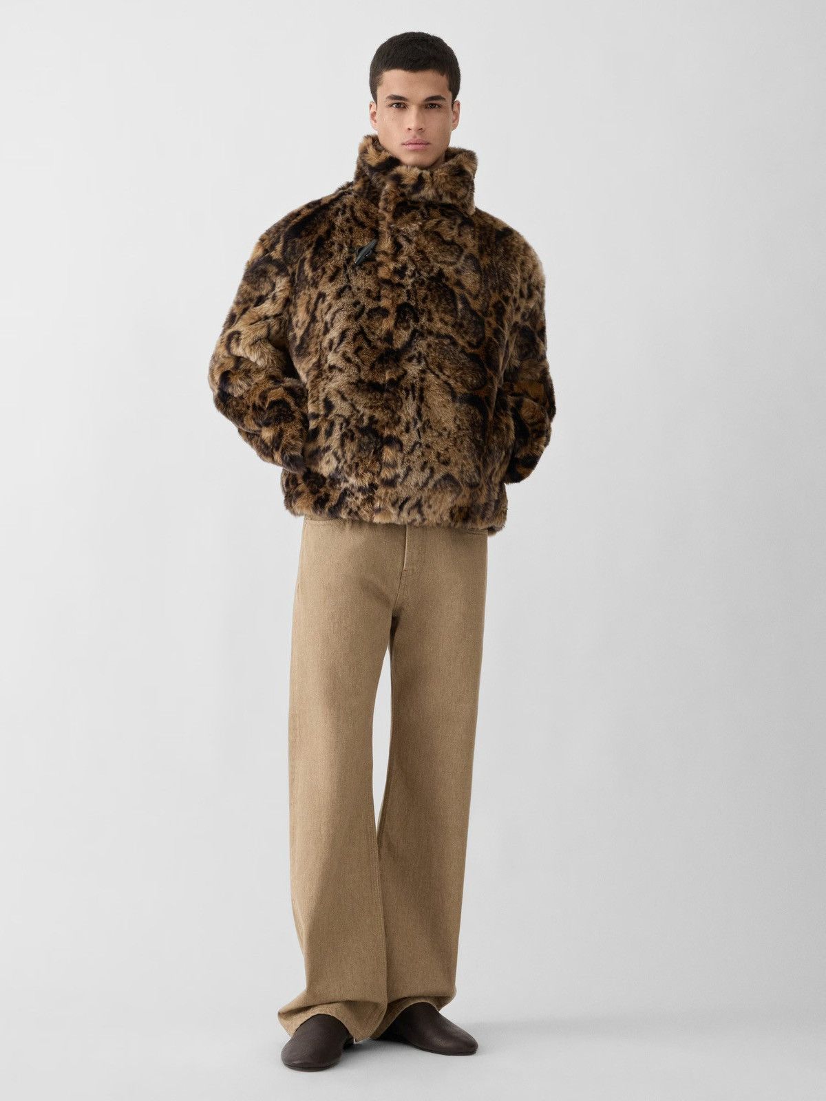 Jacquemus Jacquemus Fernando Leopard Jacket — 6 month global Waitlist Size US L / EU 52-54 / 3 - 4 Thumbnail