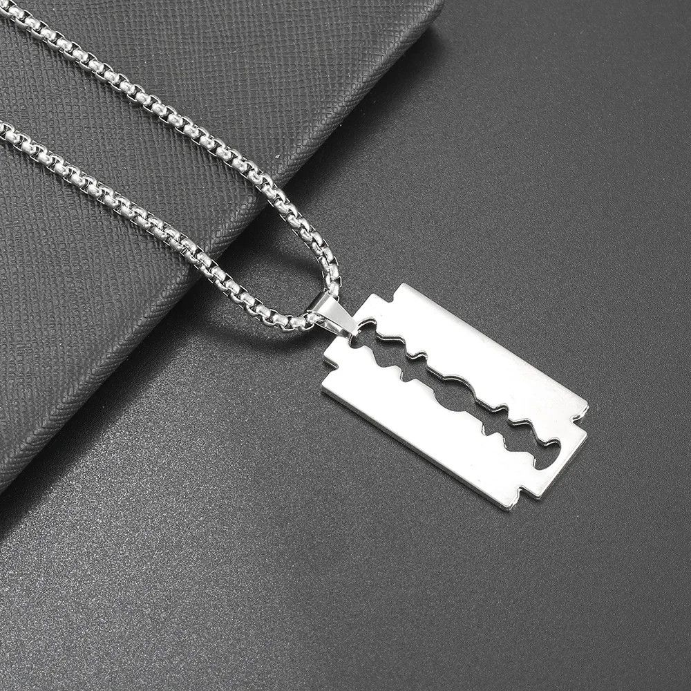 Jewelry × Vintage Vintage Razor Necklace Size ONE SIZE - 1 Thumbnail