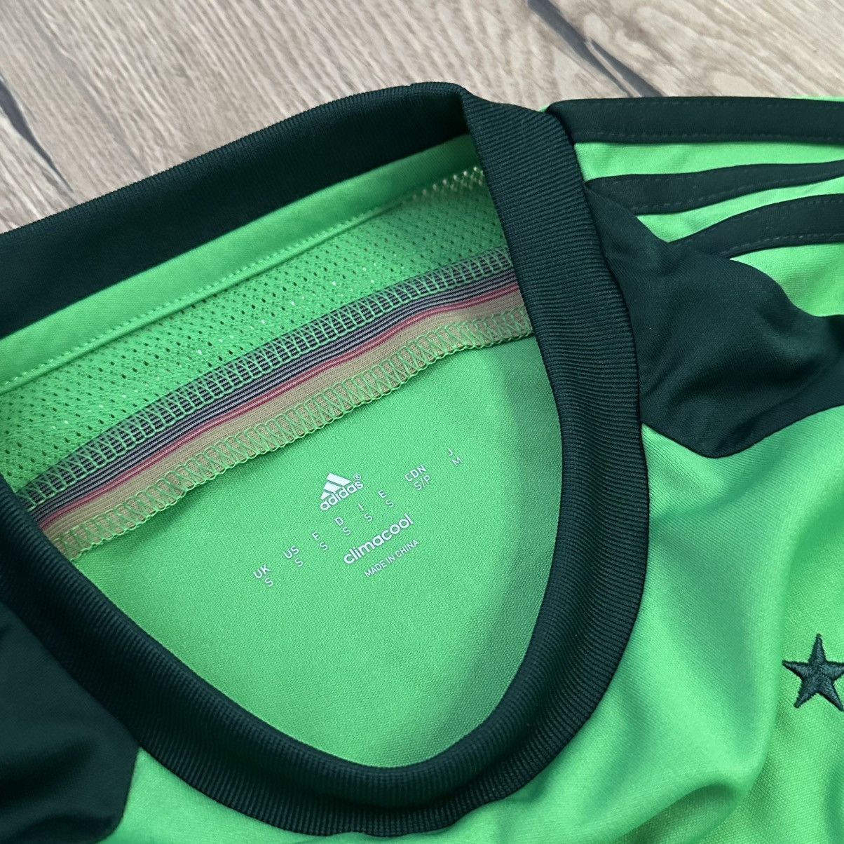 Adidas Germany Goalkeeper Jersey 2013 Neuer #1 Size S Size US S / EU 44-46 / 1 - 5 Thumbnail