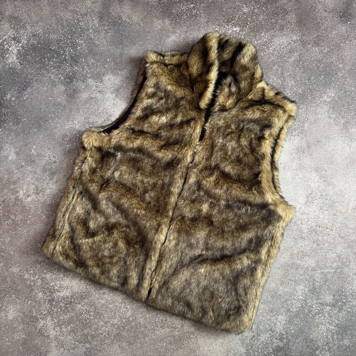 Abercrombie & Fitch Abercrombie & Fitch Vintage Y2K Faux Fur Vest Jacket Size XL / US 12-14 / IT 48-50 - 1 Thumbnail