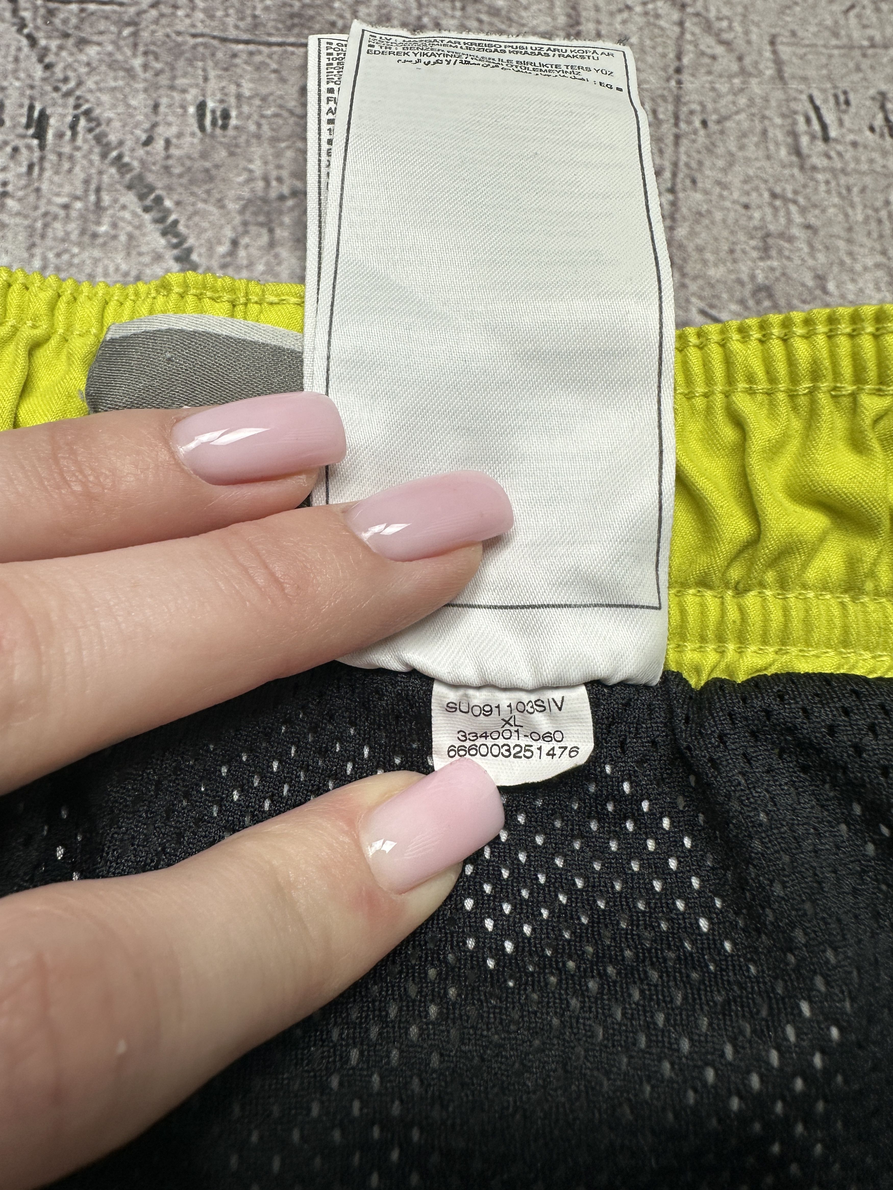 Nike Nike Mens Nylon Shorts Size US 30 / EU 46 - 6 Thumbnail