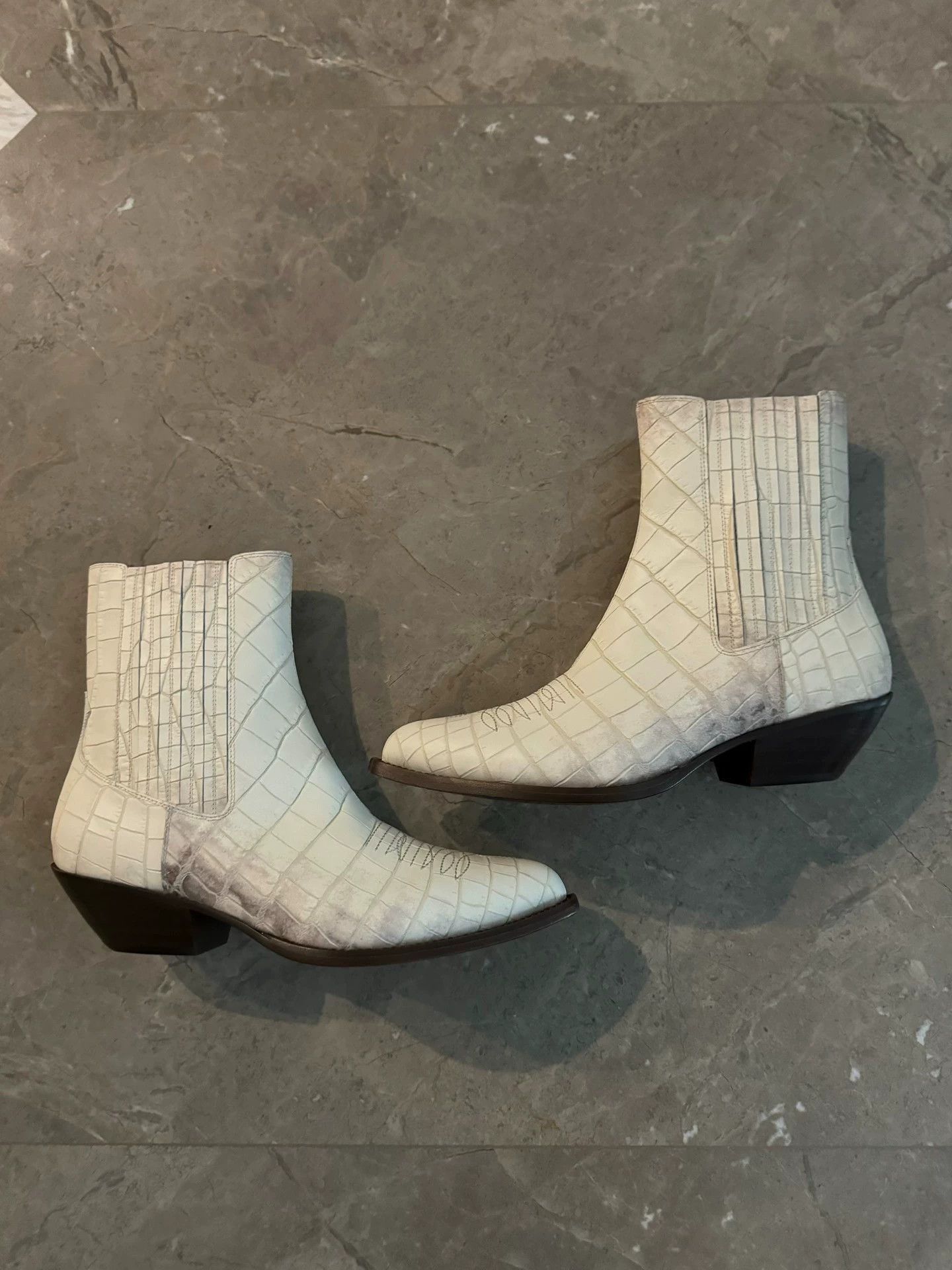 Celine White Crocodile-Embossed Ankle Boots Size US 9 / EU 42 - 1 Thumbnail