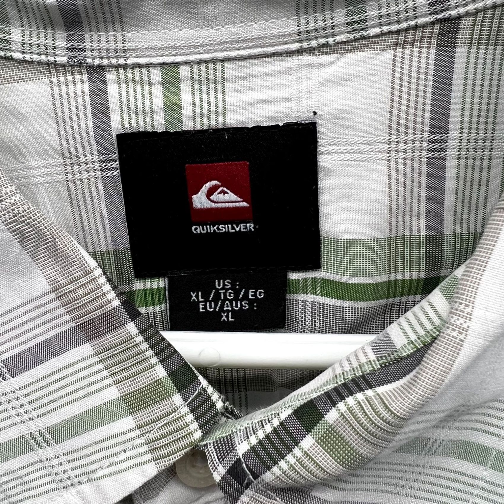 Quiksilver VINTAGE Quiksilver Shirt Mens XL Green White Button Down Plaid Short Sleeve Preppy Casual Workwear Mens XL Green Plaid Button-Up Size US XL / EU 56 / 4 - 6 Thumbnail