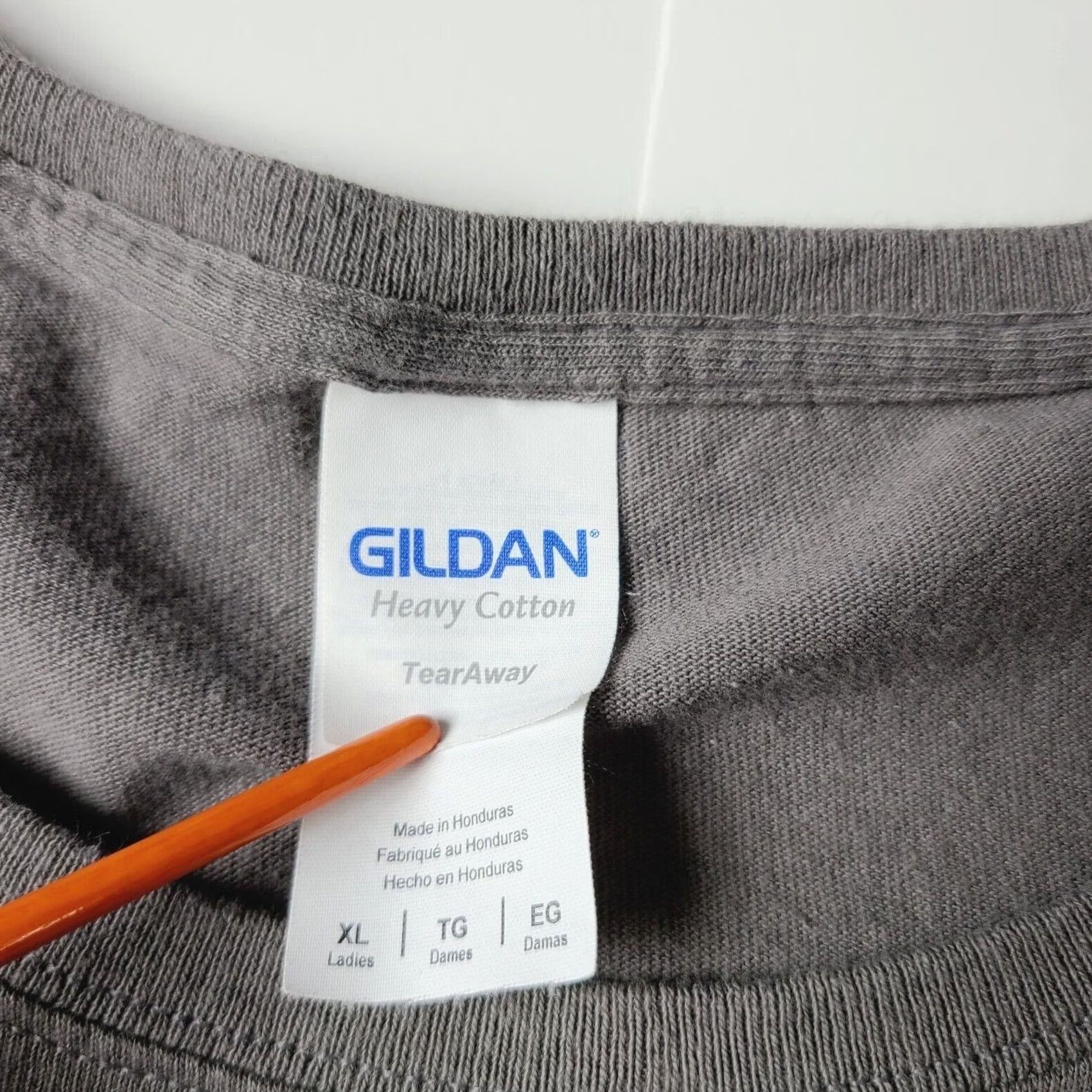 Gildan Item Specifications: Brand: GOLDEN Size XL / US 12-14 / IT 48-50 - 5 Thumbnail