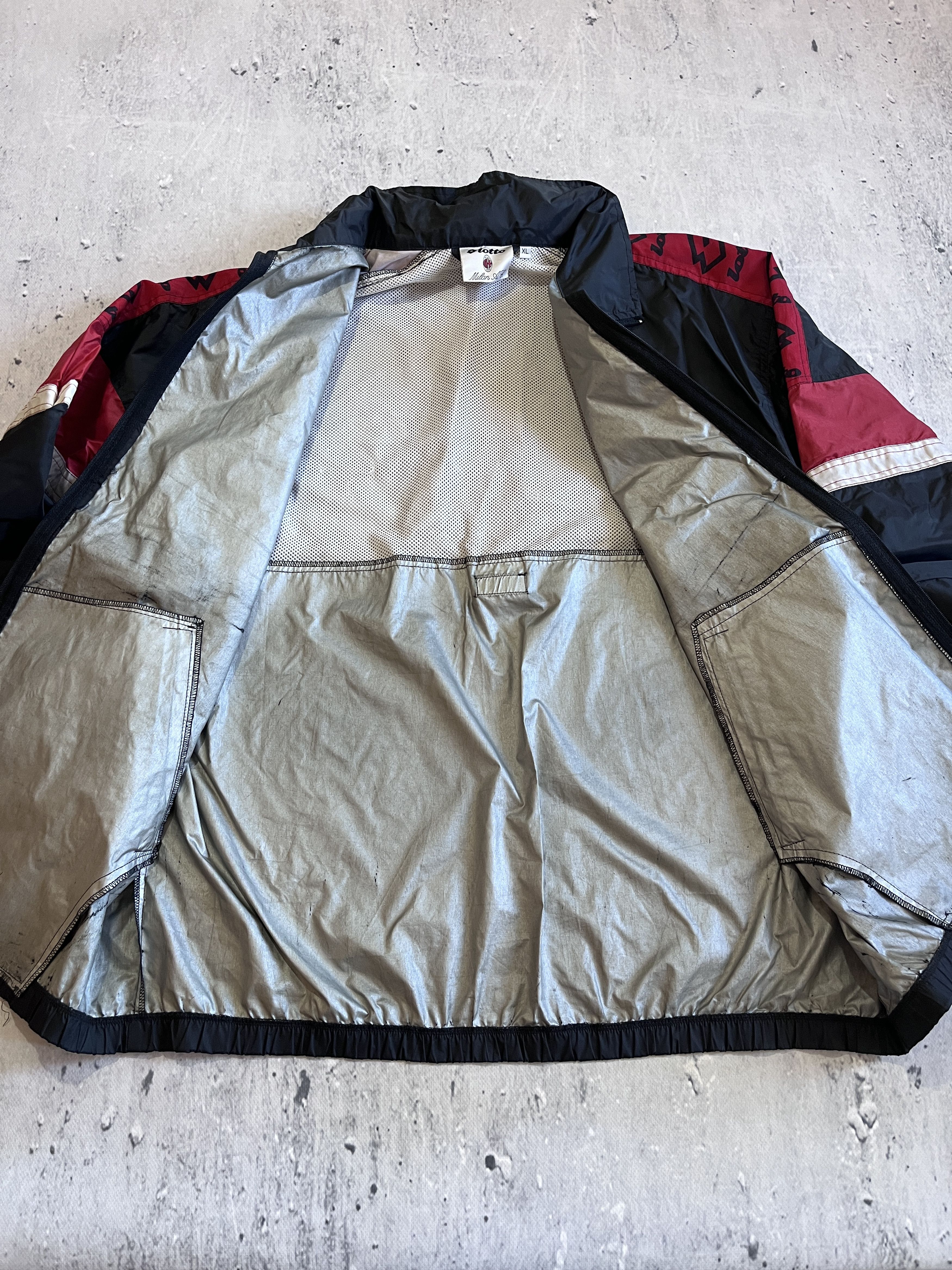 Lotto Sport LOTTO AC MILAN VINTAGE 90S BAGGY WINDBREAKER JACKET Size US XL / EU 56 / 4 - 7 Thumbnail