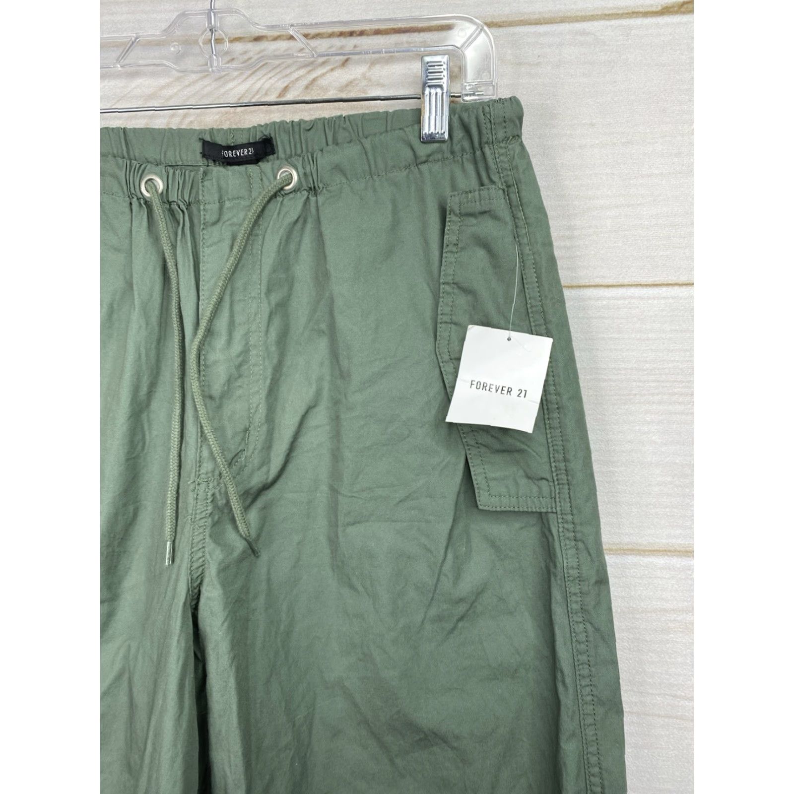 Forever 21 FOREVER 21 Parachute Pants Womens S Green Wide Leg Baggy Lightweight Y2K 80s Size 28" / US 6 / IT 42 - 3 Thumbnail