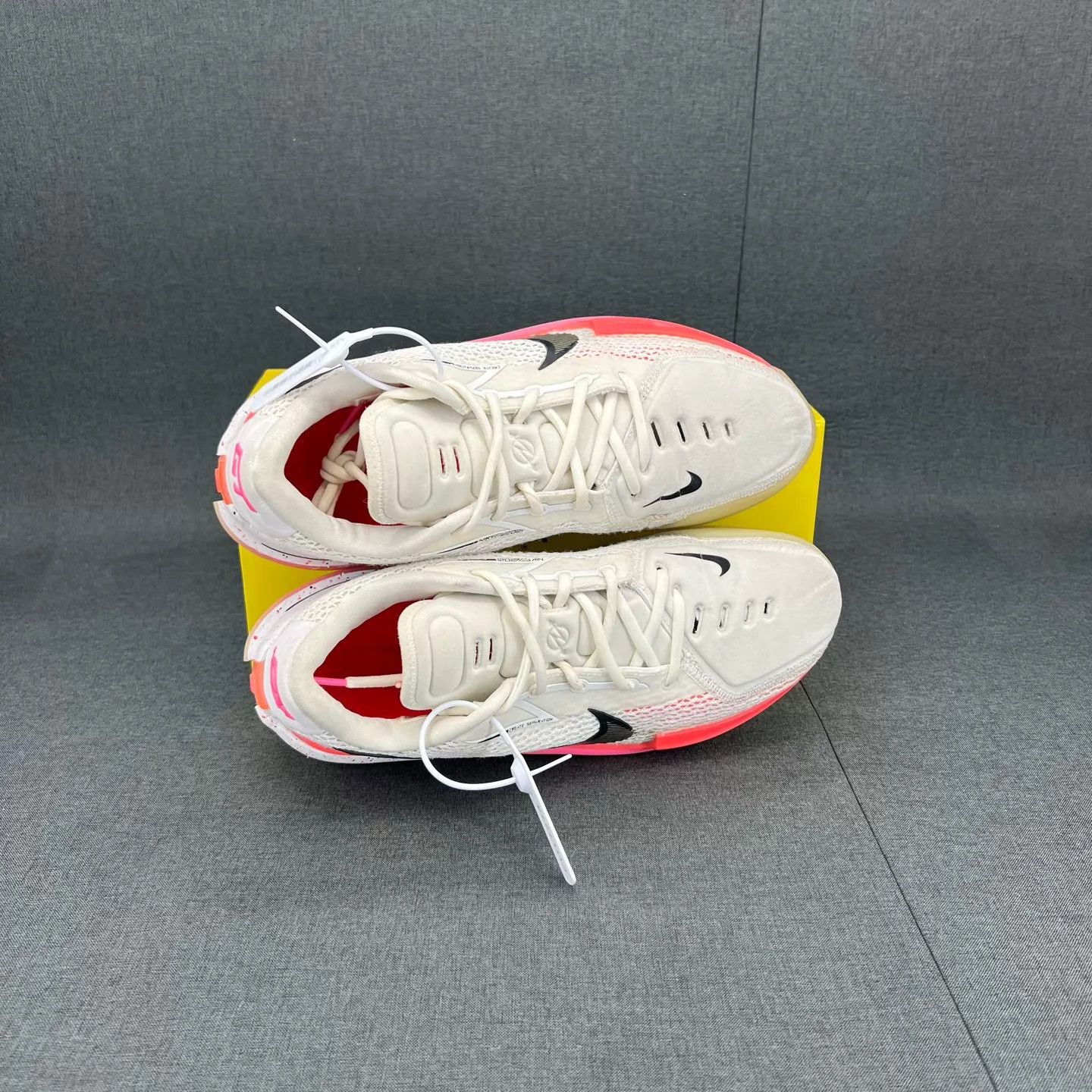 Nike GT Cut Peach 42.5 New Boxed Size US 9.5 / EU 42-43 - 7 Thumbnail