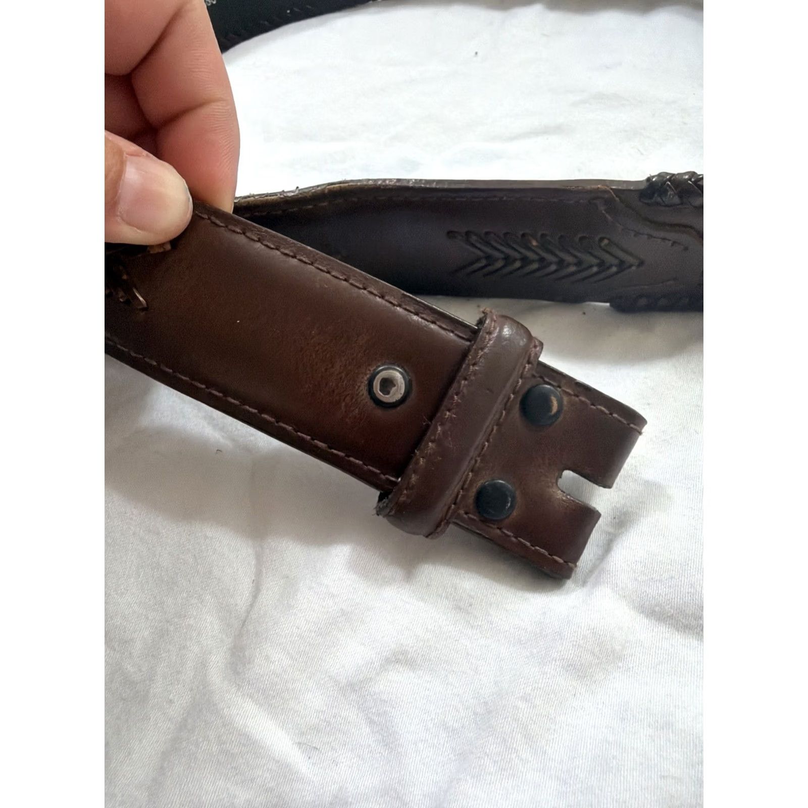 Vintage Unbranded Western Brown Leather Belt Size 40 Men Belt Brown Metal Accents Size 40 - 2 Thumbnail