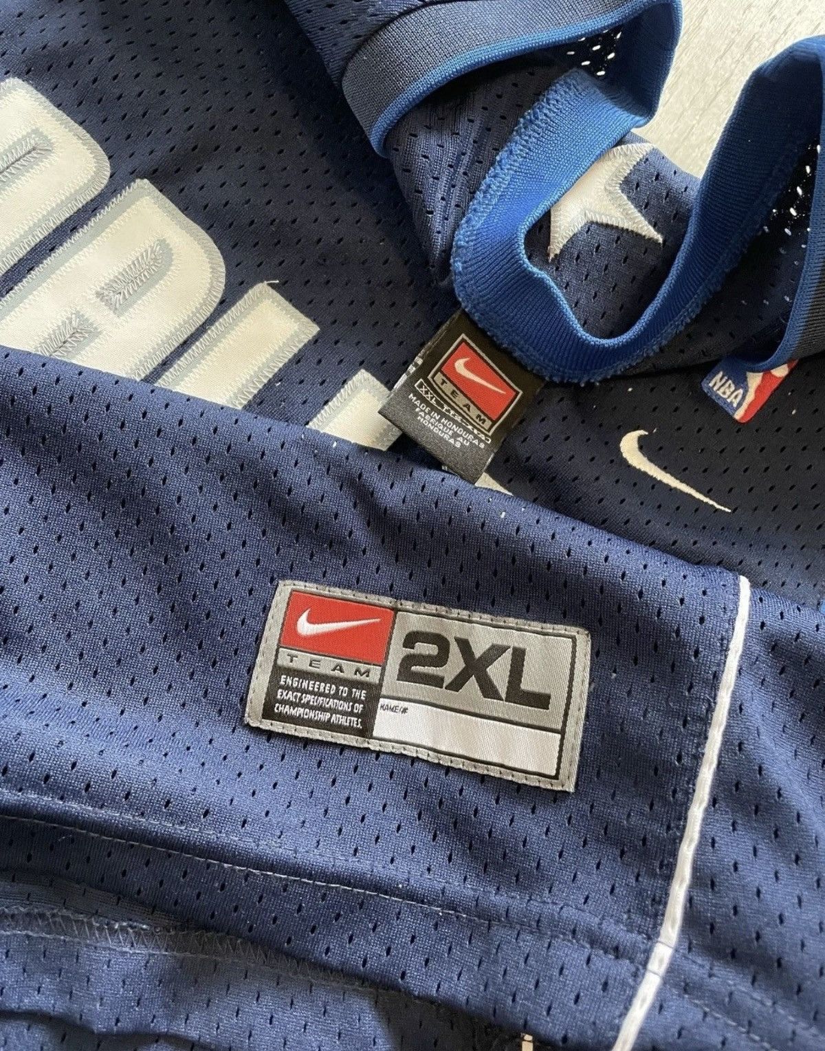 Nike Vintage Nike NBA Dallas Mavericks Michael Finley Men Sz 2XL Size US XXL / EU 58 / 5 - 2 Thumbnail