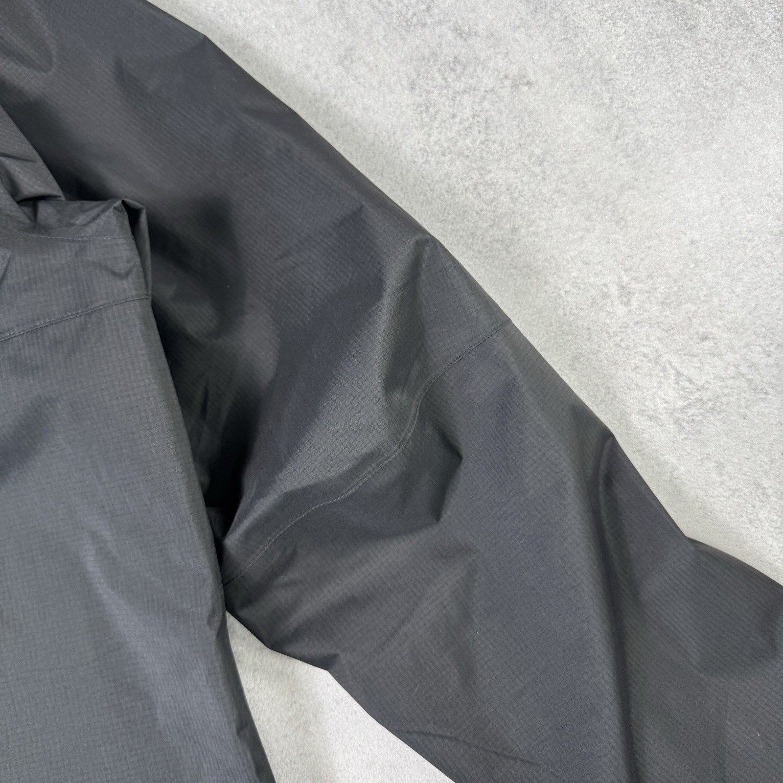 Vintage Rei Coop Men Jacket Hydrowall 2.5L Black Size L Men Size US L / EU 52-54 / 3 - 13 Thumbnail