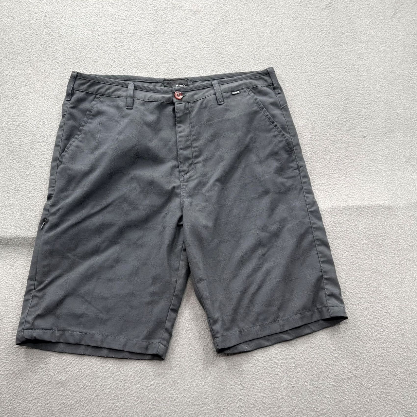 Hurley Hurley Shorts Mens 34 Gray Chino Polyester Inseam 10 in Casual Golf Summer Beach Plaid Logo Pockets Size US 34 / EU 50 - 2 Thumbnail