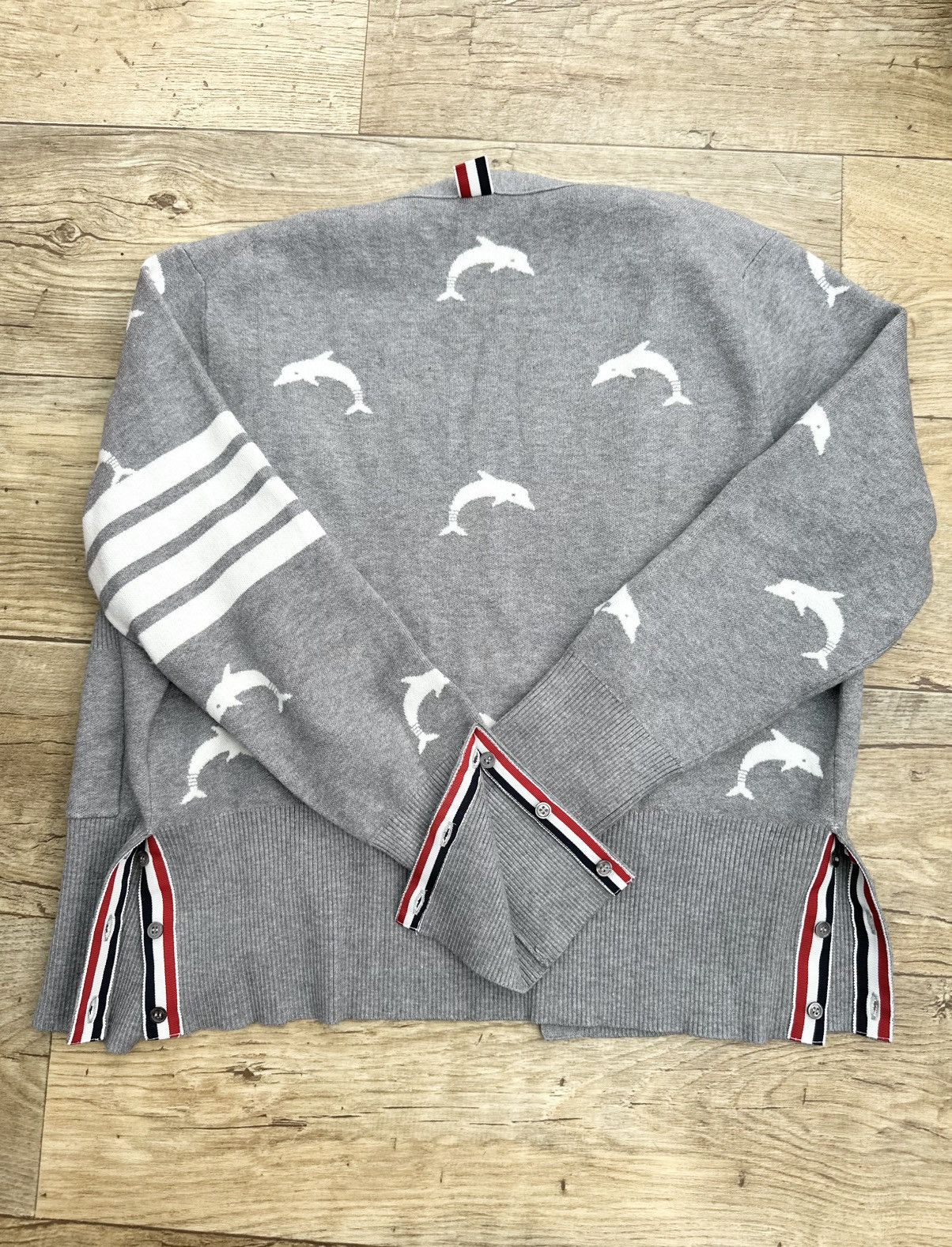 Thom Browne Cardigan decorated with Dolphins in 100% cashmere Size US M / EU 48-50 / 2 - 17 Thumbnail