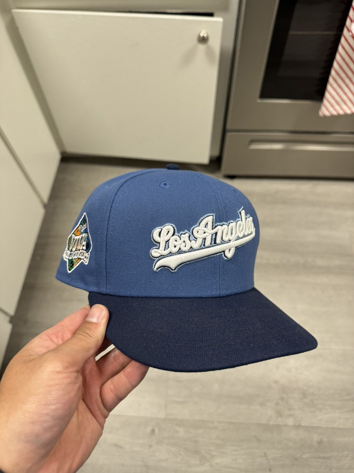 New Era Los Angeles Script Fitted 73/8 Size ONE SIZE - 1 Thumbnail
