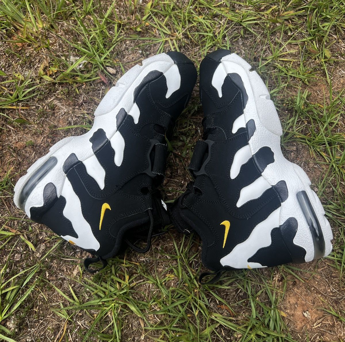 Nike CLEAN Nike Size 8 Mens Air DT 96 Diamond Turf Yellow shoes Size US 8 / EU 41 - 9 Thumbnail