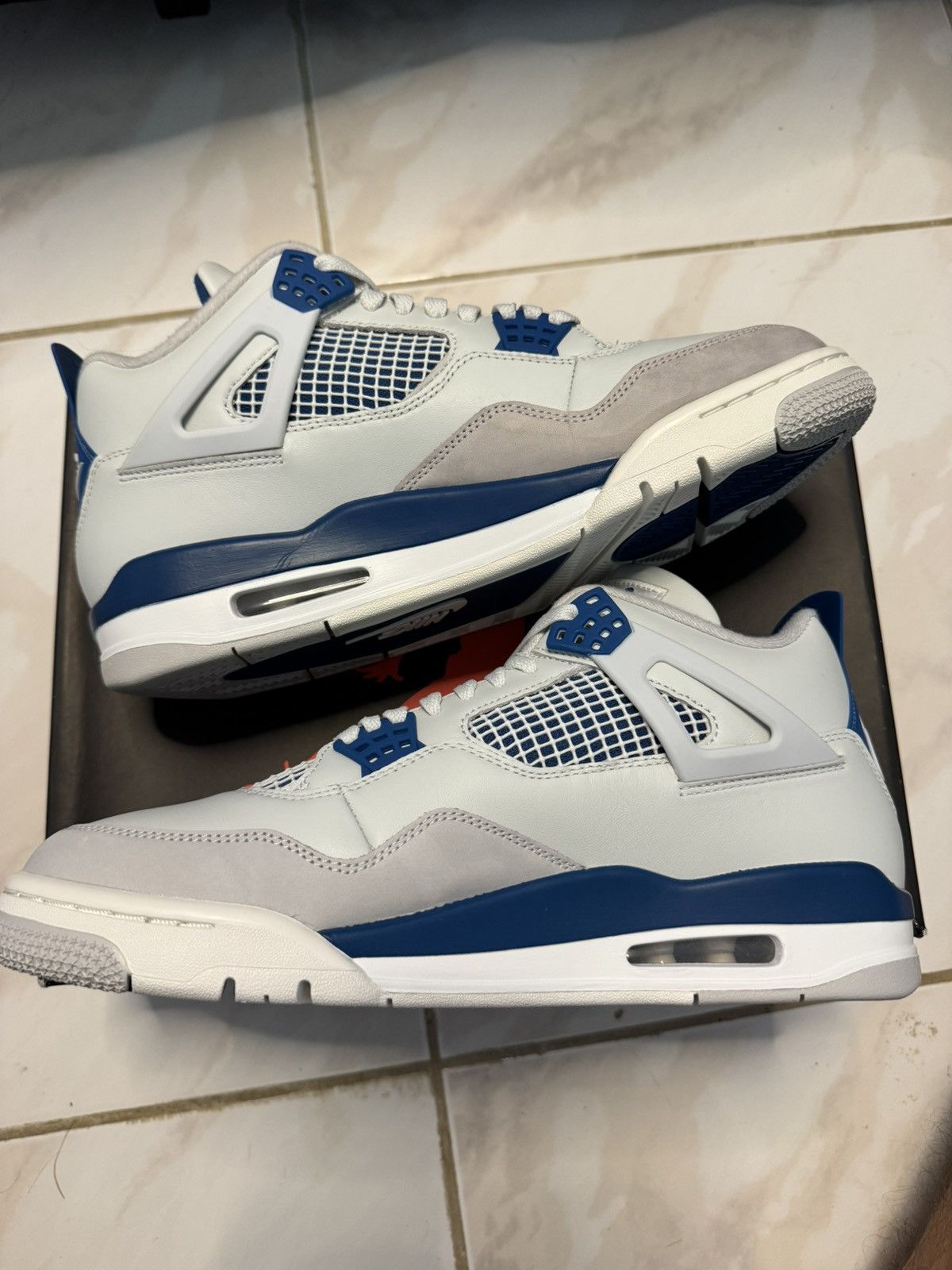 Jordan Brand Air Jordan 4 Military Blue 2024 DS Size 11 OG All Size US 11 / EU 44 - 3 Thumbnail