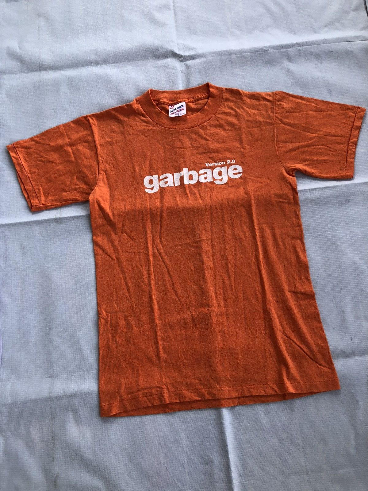Band Tees Vintage GARBAGE Version 2.0 promo album t-shirt Size US M / EU 48-50 / 2 - 1 Thumbnail