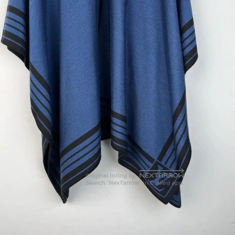Louis Vuitton Louis Vuitton Blue Long Sleeve Cardigan . Size XXS / US 00 / IT 34 - 3 Thumbnail