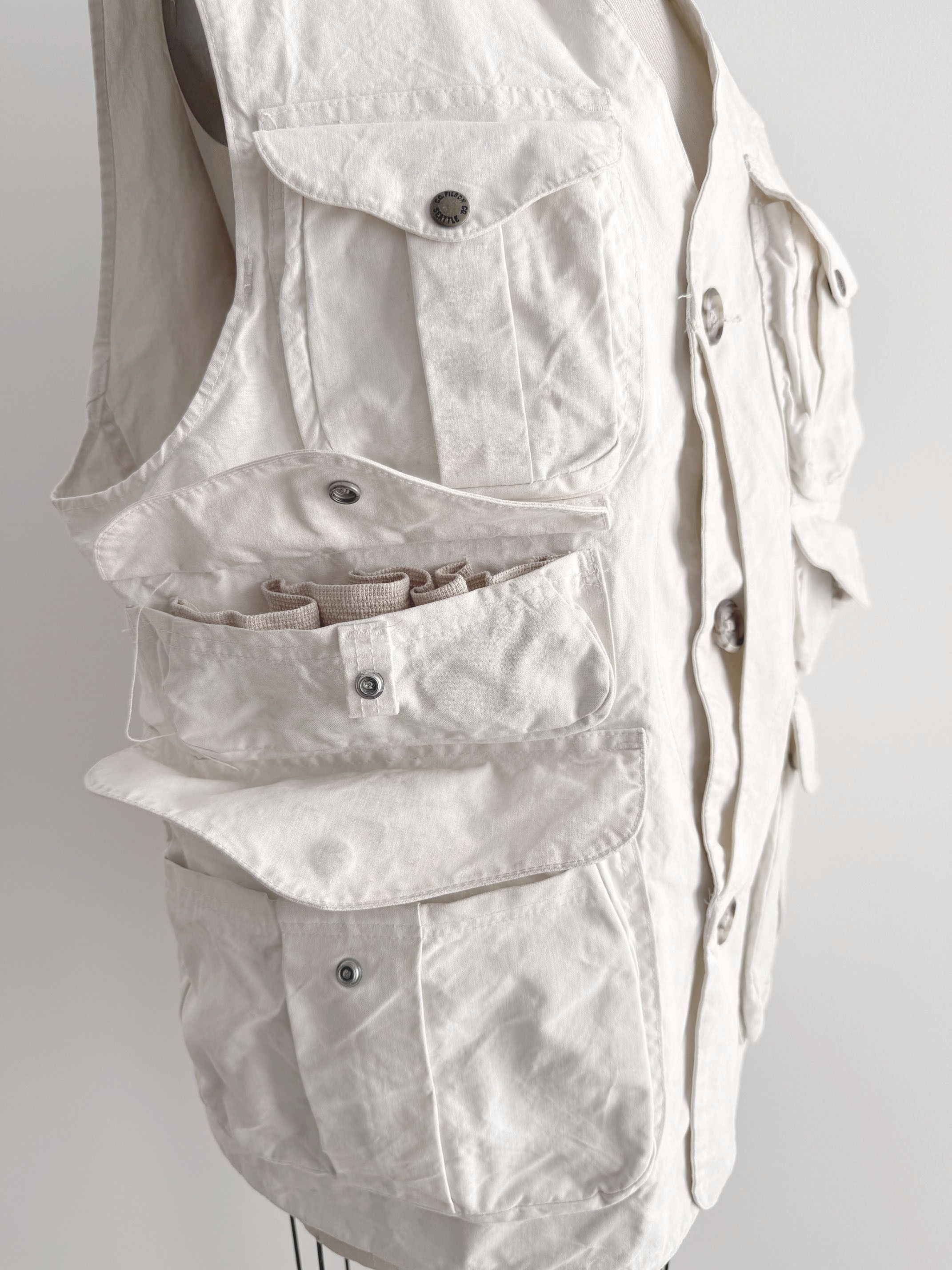 Vintage 90s Vintage Filson Hunter white pocket vest Size US L / EU 52-54 / 3 - 3 Thumbnail