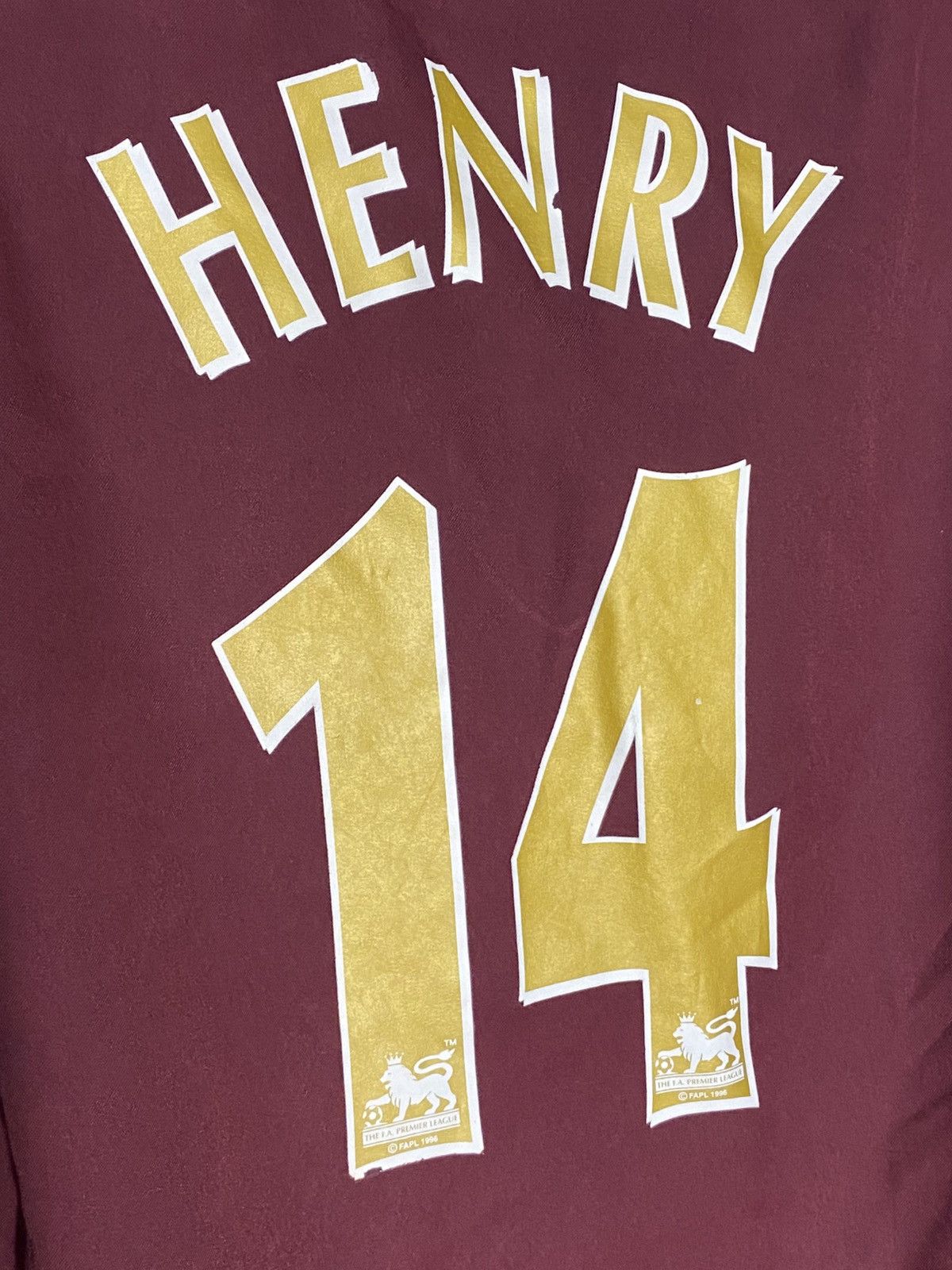 Nike 2005 Arsenal Nike Soccer Jersey #14 Henry Football L Boys Size US XXS / EU 40 - 6 Thumbnail