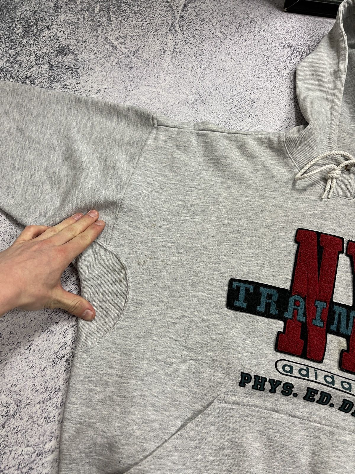 Adidas × Vintage Vintage Adidas 90’s Oversized NY Training Baggy Hoodie Rare Size US M / EU 48-50 / 2 - 11 Thumbnail