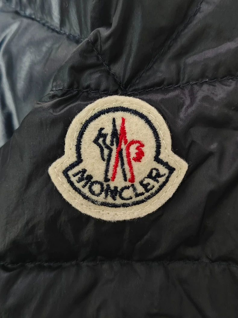 Moncler MonclerMasked logo color-block down jacket 2503-Nextarrow Size US L / EU 52-54 / 3 - 3 Thumbnail