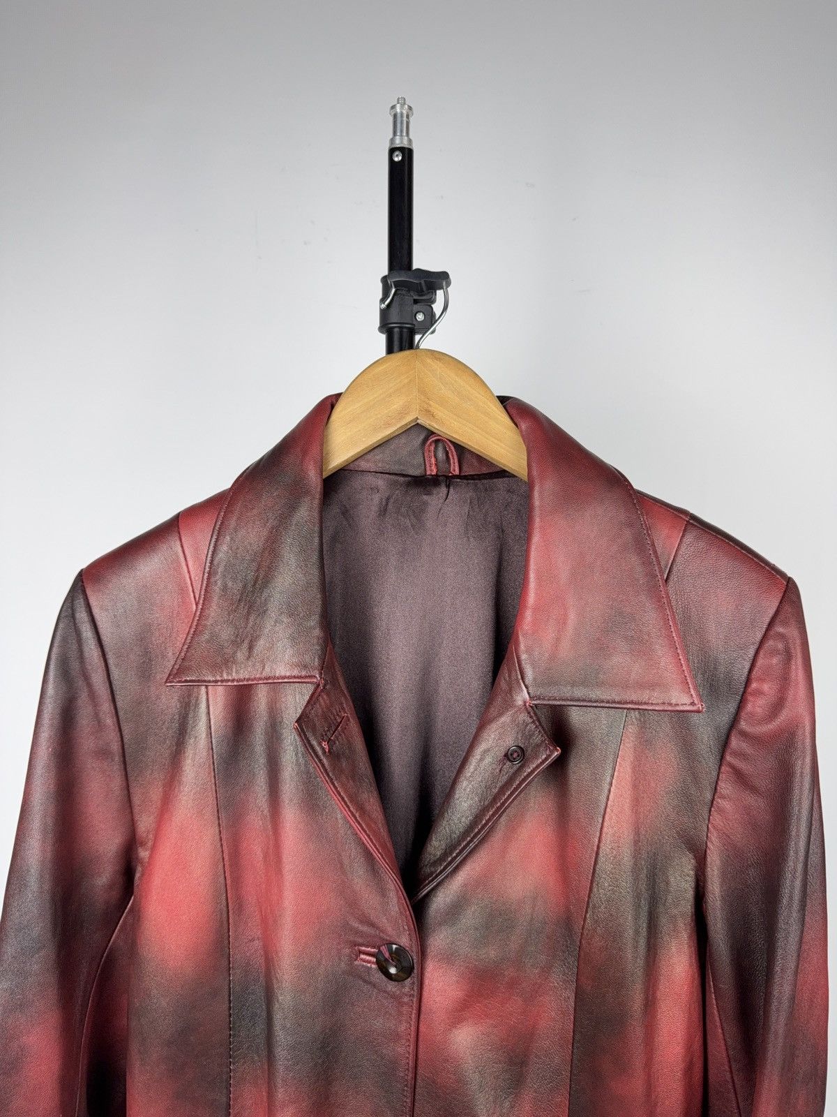 Japanese Brand 90s Y2K Avant-Garde Leather Coat Red Gradient Japan Western Size S / US 4 / IT 40 - 2 Thumbnail
