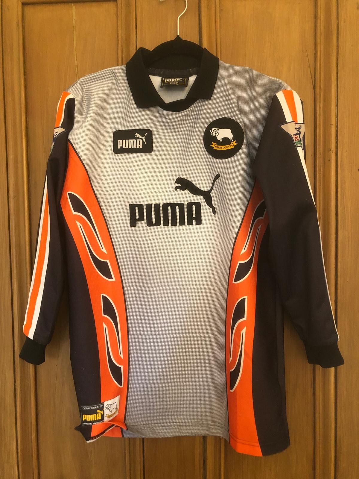 Puma Derby County GK shirt/jersey 1997/98 Poom 21 XS/youth Size US XXS / EU 40 - 1 Thumbnail