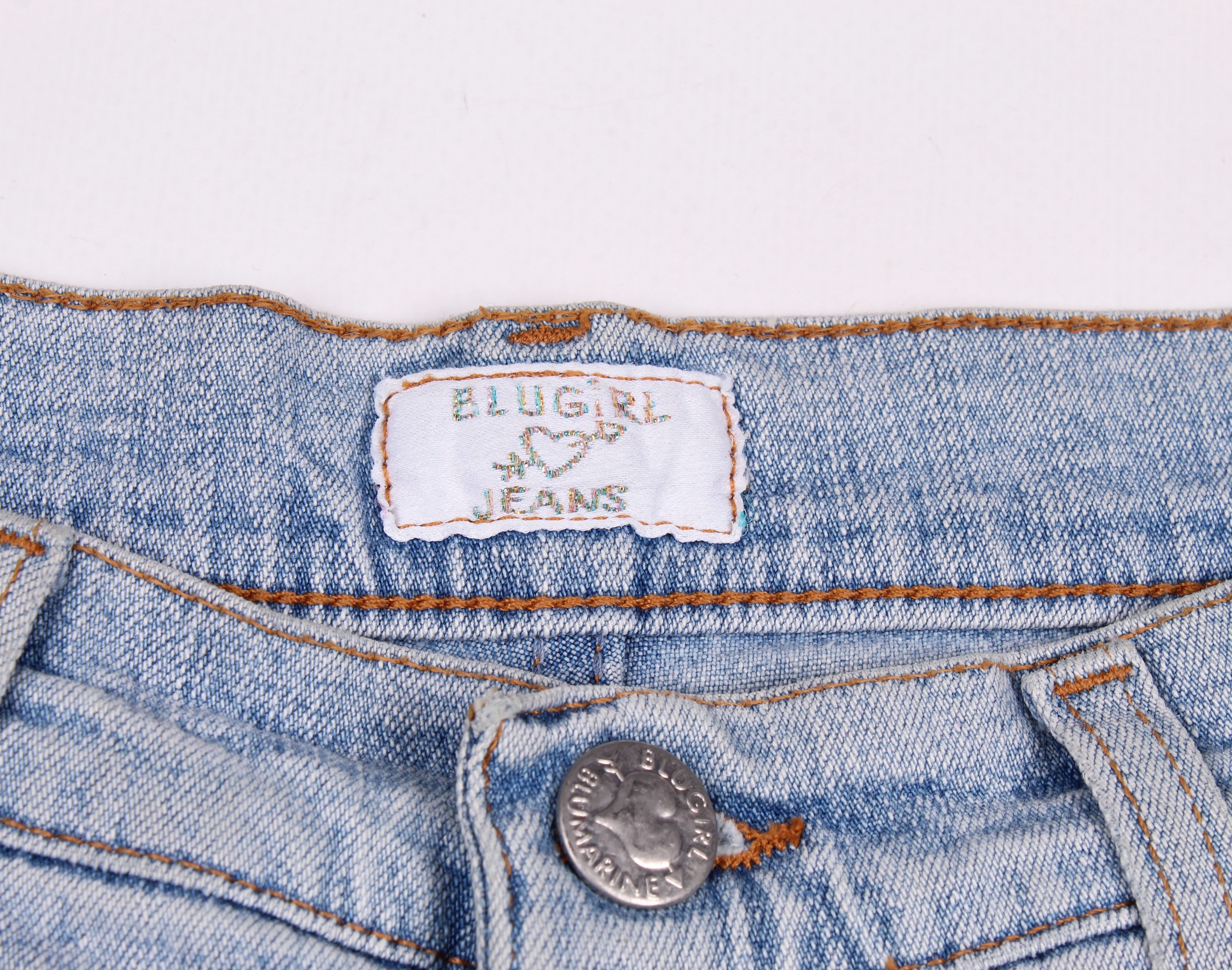 Blumarine × Vintage Vintage Blugirl Blumarine Y2K Hand Embroidered Shorts Size 30" / US 8 / IT 44 - 4 Thumbnail