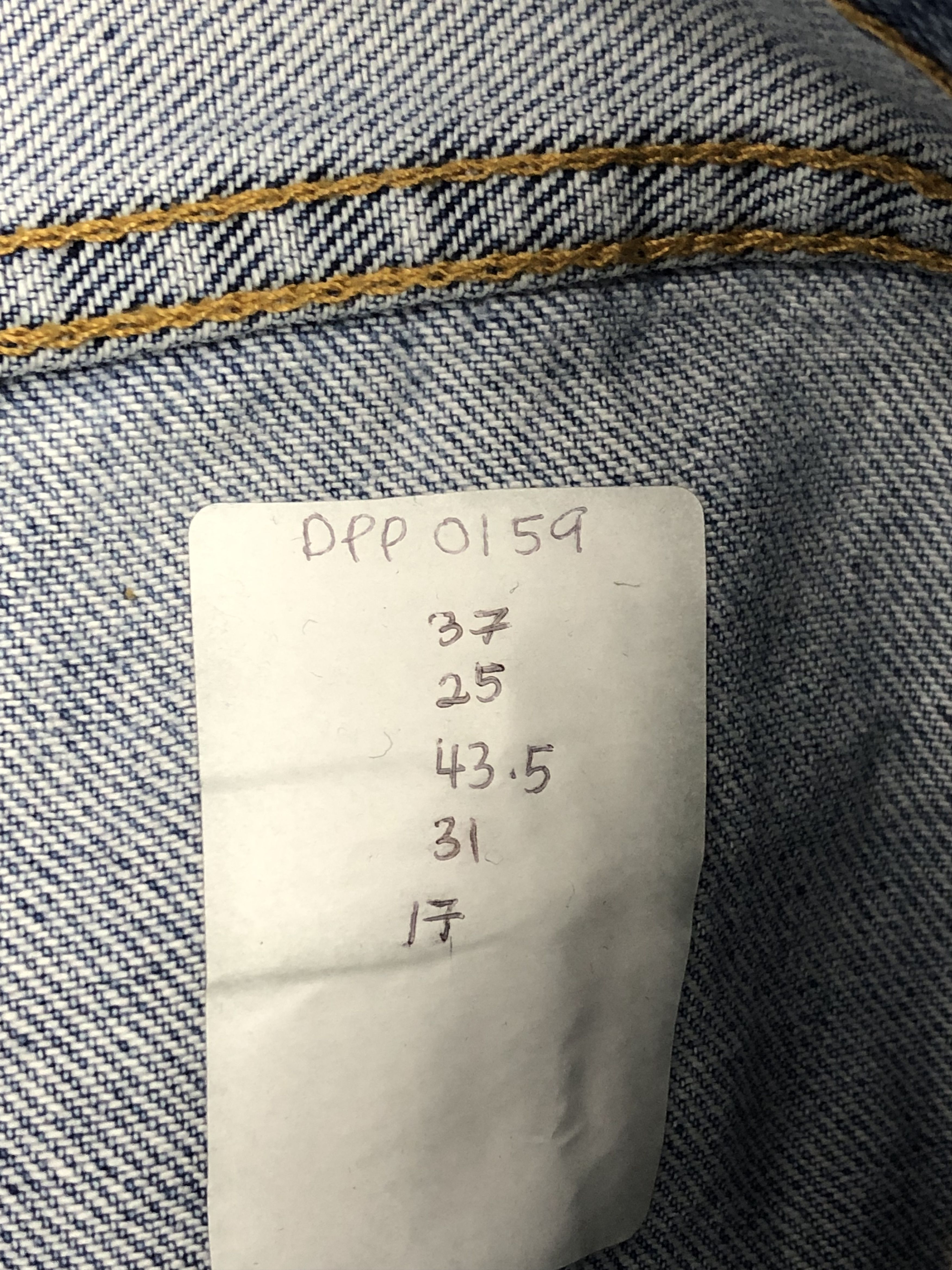 Levi's Vintage Levis 505 Light Washed Jeans DPP0159 Size US 37 - 13 Thumbnail