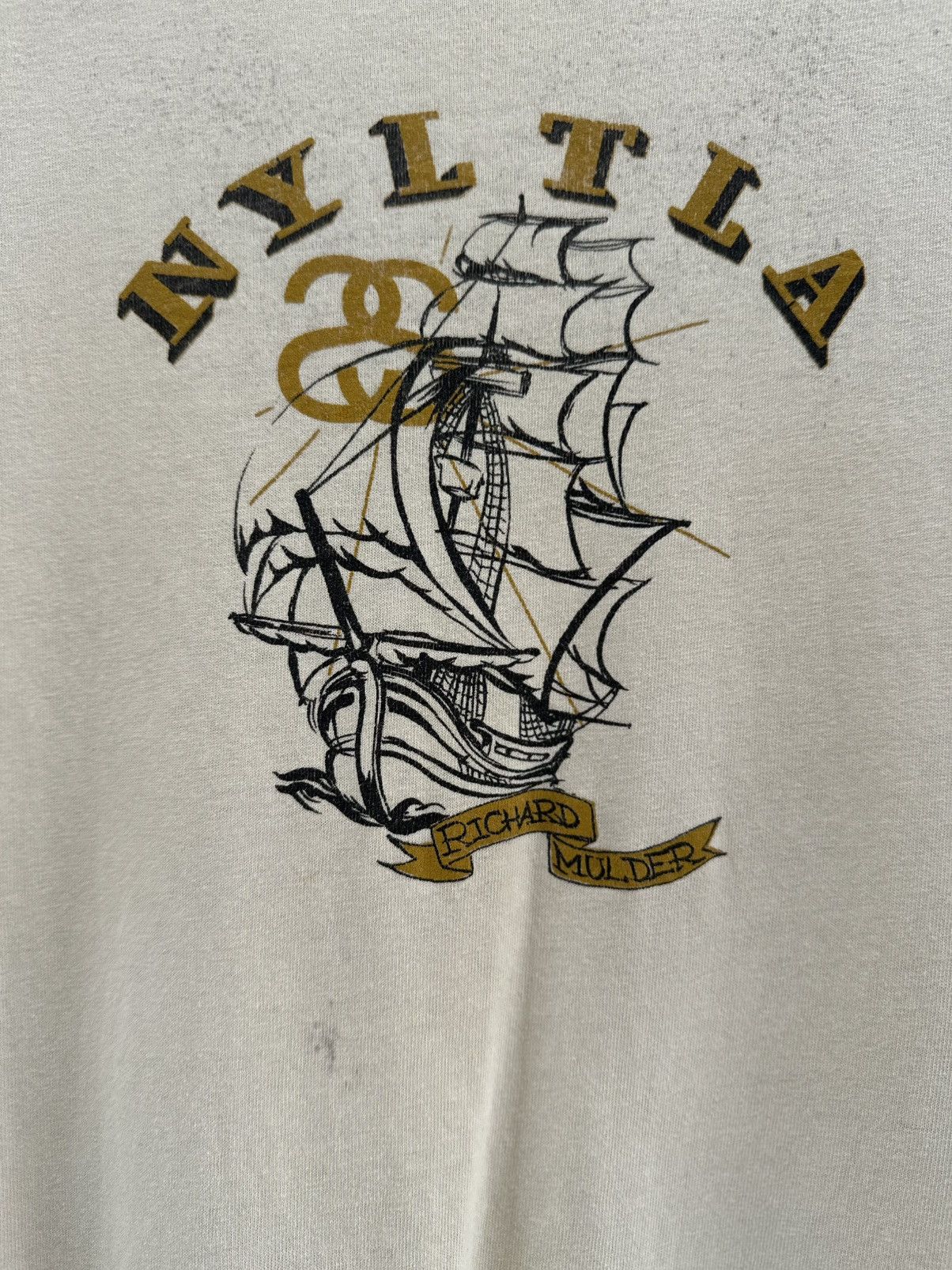 Stussy Turashed Vintage Stussy Richard Mulder NYLTLA Distressed Tee Size US M / EU 48-50 / 2 - 2 Thumbnail