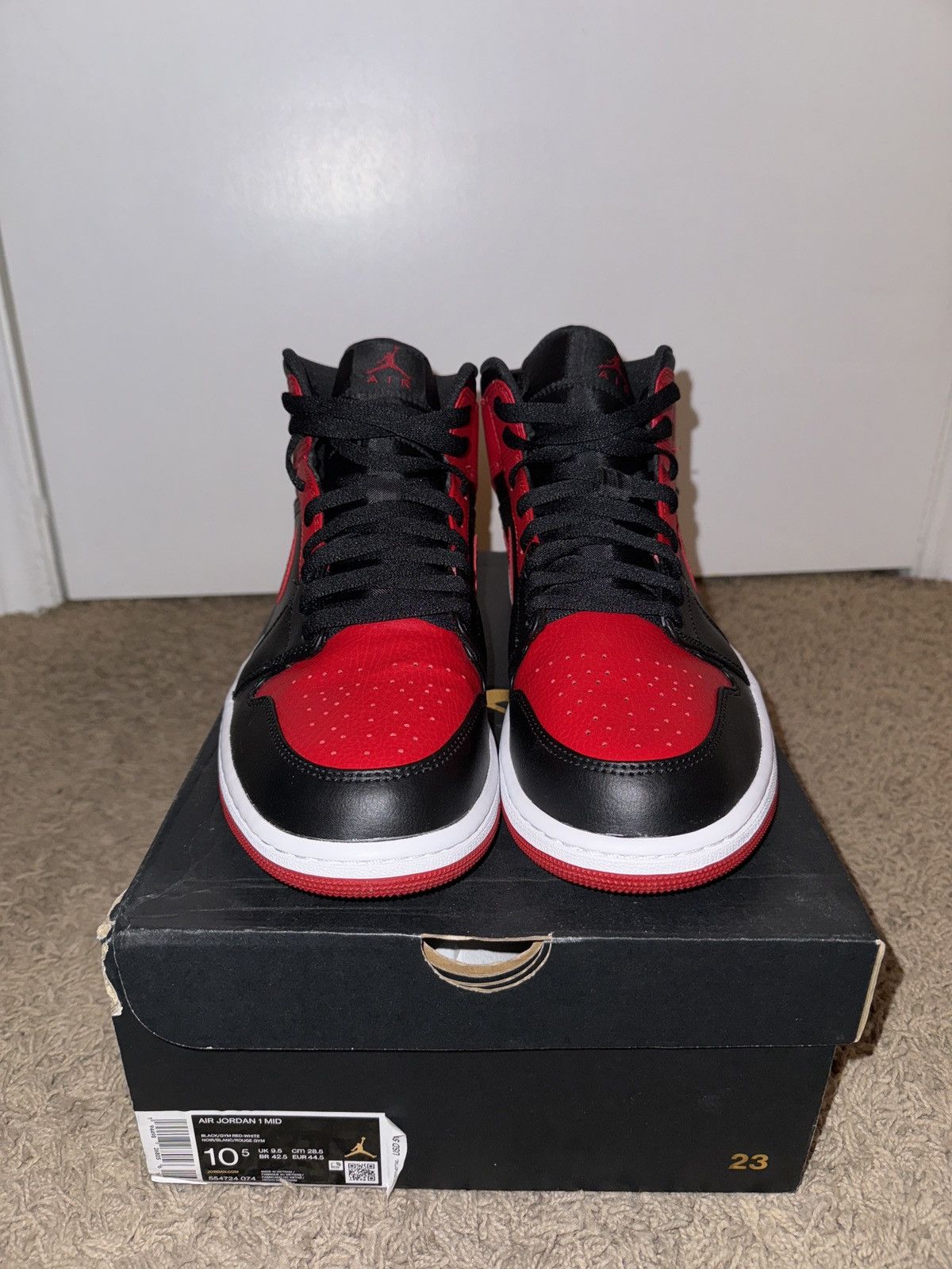 Jordan Brand × Nike Jordan 1 “Banned” Mid Size US 10.5 / EU 43-44 - 6 Thumbnail
