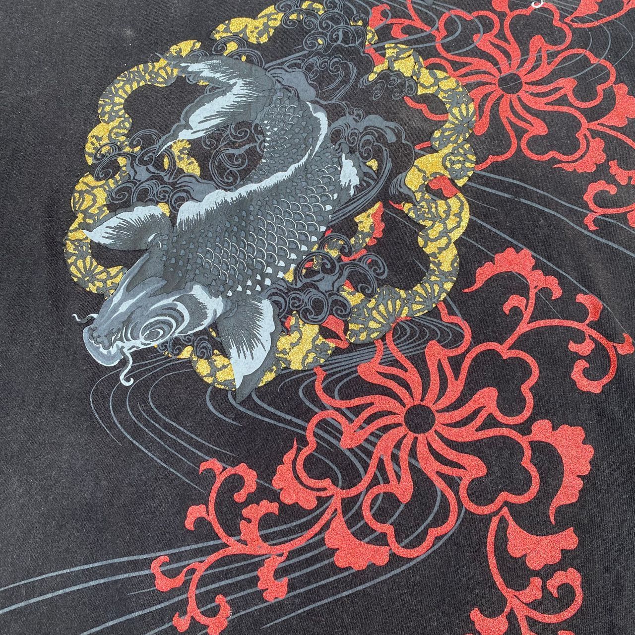 Japanese Brand Vintage Fish Koi Japanese Brand Tshirt Size US L / EU 52-54 / 3 - 4 Thumbnail