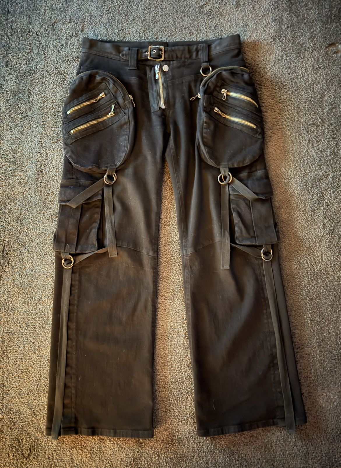 Yasuyuki Ishii Yasuyuki Ishii Gunslinger Cargo Pants | Grailed
