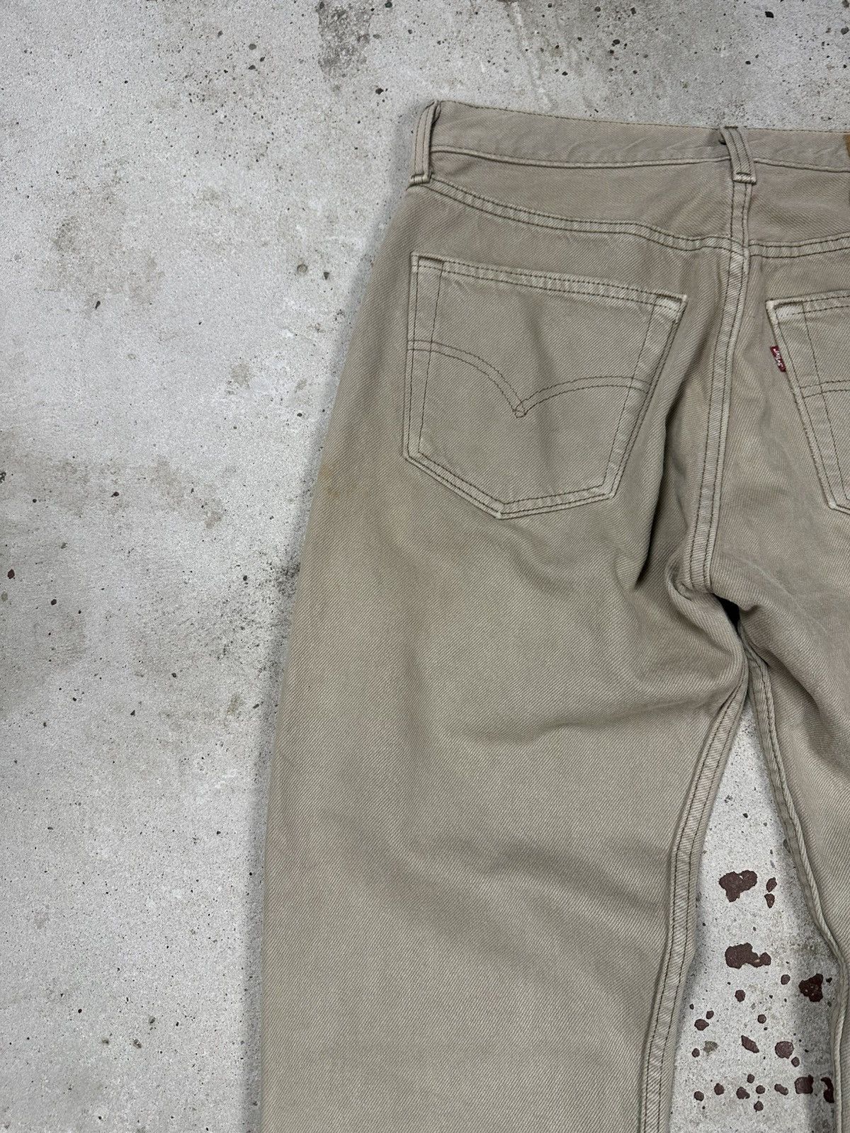 Levi's × Vintage Vintage 1995 Levi’s 501 Beige Distressed Denim Pants Jeans Size US 31 - 14 Thumbnail