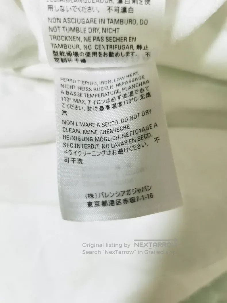 Balenciaga Balenciaga T-shirt, short sleeve. Suitable for women as a Size US S / EU 44-46 / 1 - 8 Thumbnail