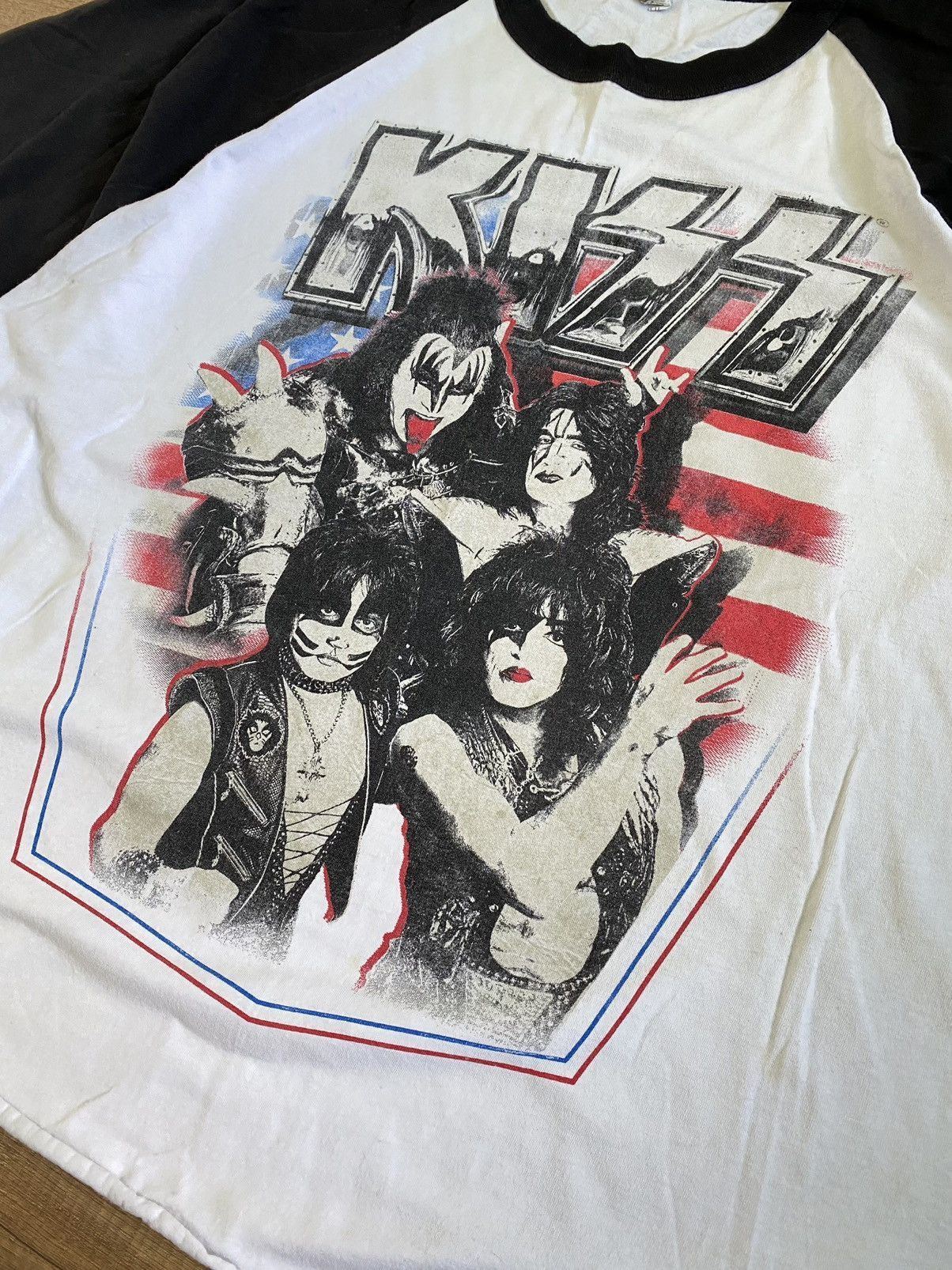 Band Tees Vintage KISS oversized 3/4 Sleeve Rock Band T Shirt Size US XXL / EU 58 / 5 - 2 Thumbnail