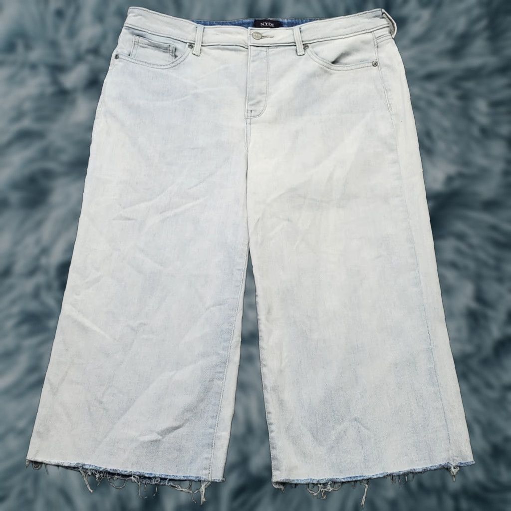NYDJ NYDJ Womens Crop Jeans Size 12 Blue Denim Regular Fit Flat Front Light Wash Wide Leg Jeans Size 34" / US 12 / IT 48 - 1 Thumbnail