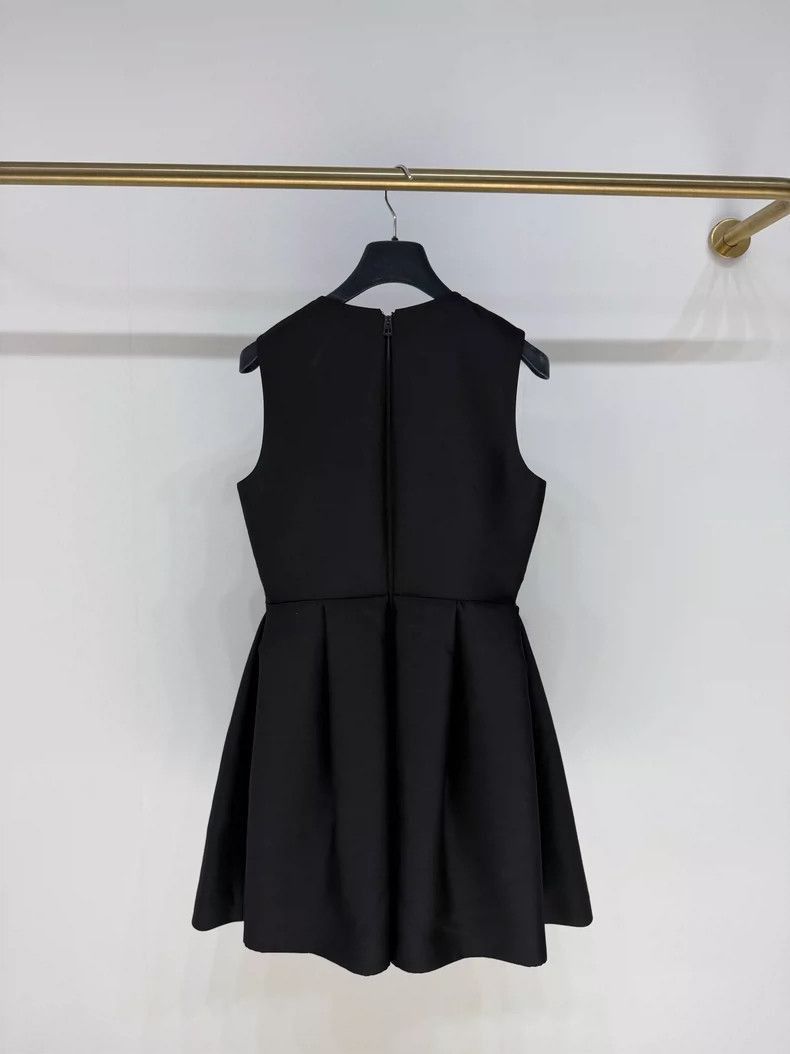 Dior Elegant Black Dior Dress with CutOut Design-2506 Size XS / US 0-2 / IT 36-38 - 2 Thumbnail