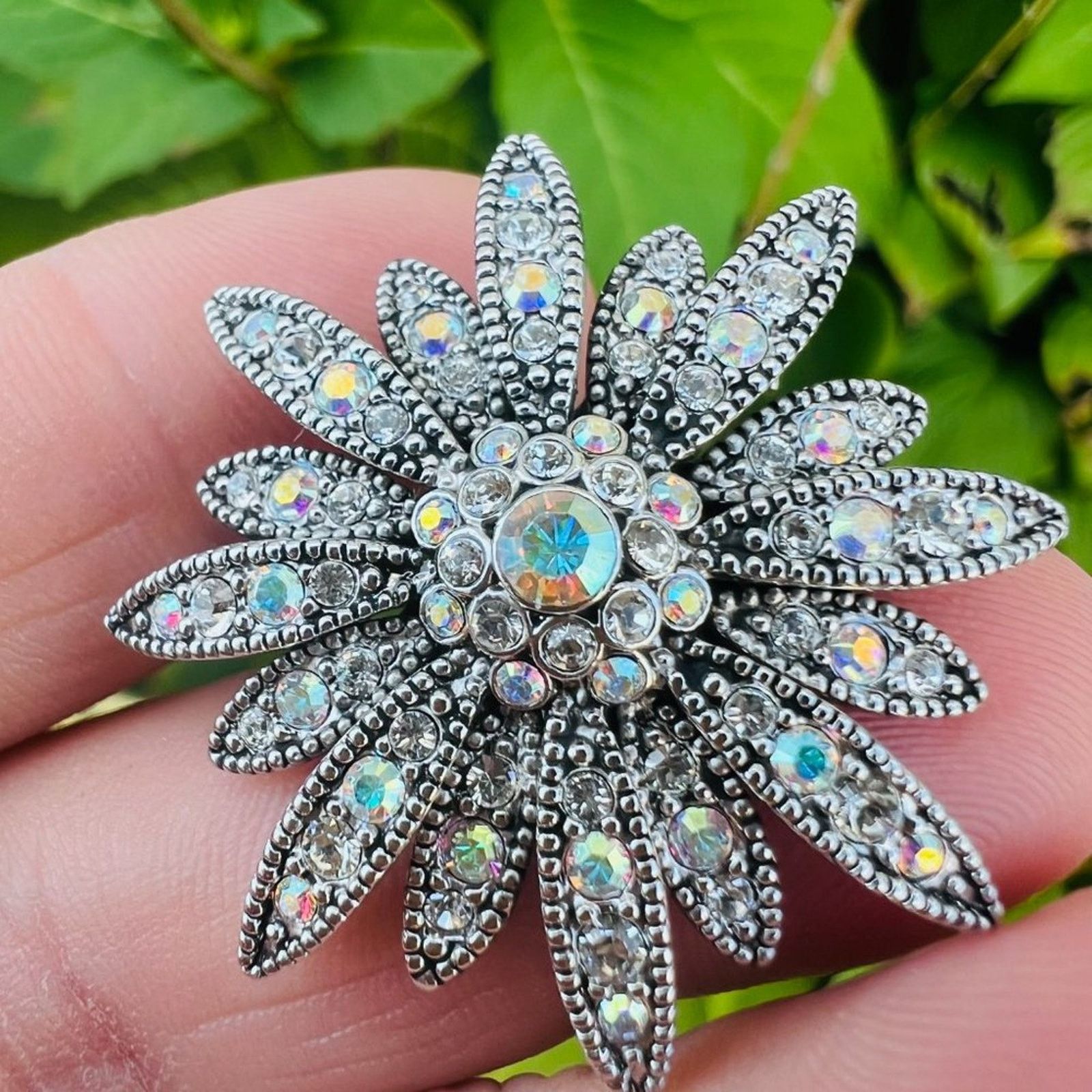& Other Stories Vintage Joan Rivers - Crystal Rhinestone Flower Brooch Pin Size ONE SIZE - 4 Thumbnail