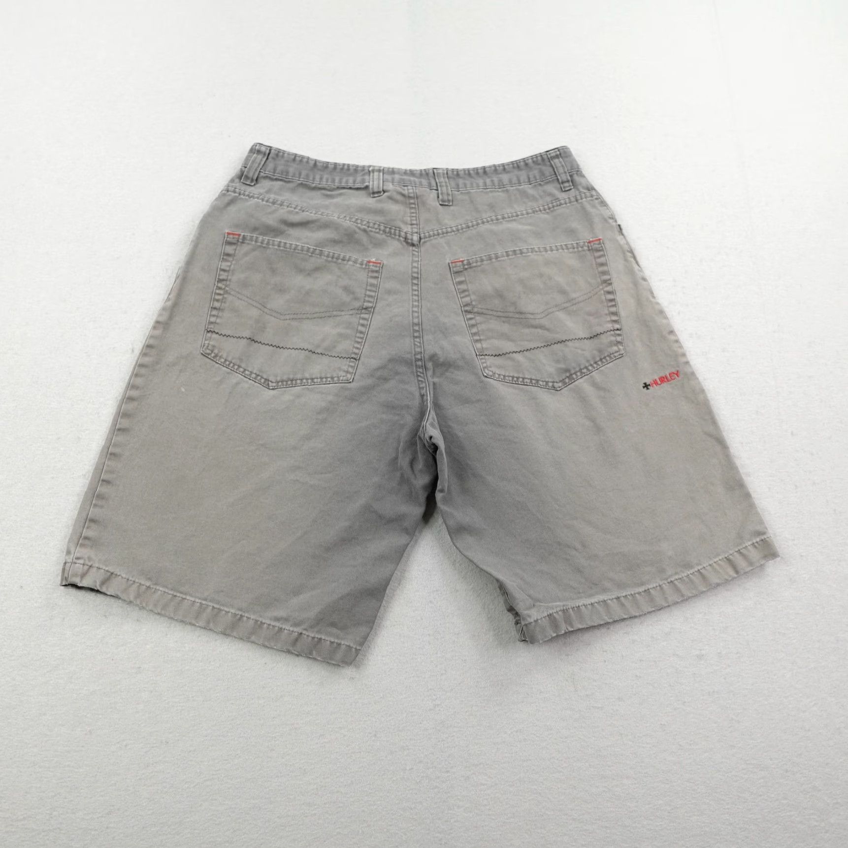 Hurley VINTAGE Hurley Shorts Mens 34 Gray Chino Skateboarding Grunge 90s USA Size US 34 / EU 50 - 5 Thumbnail