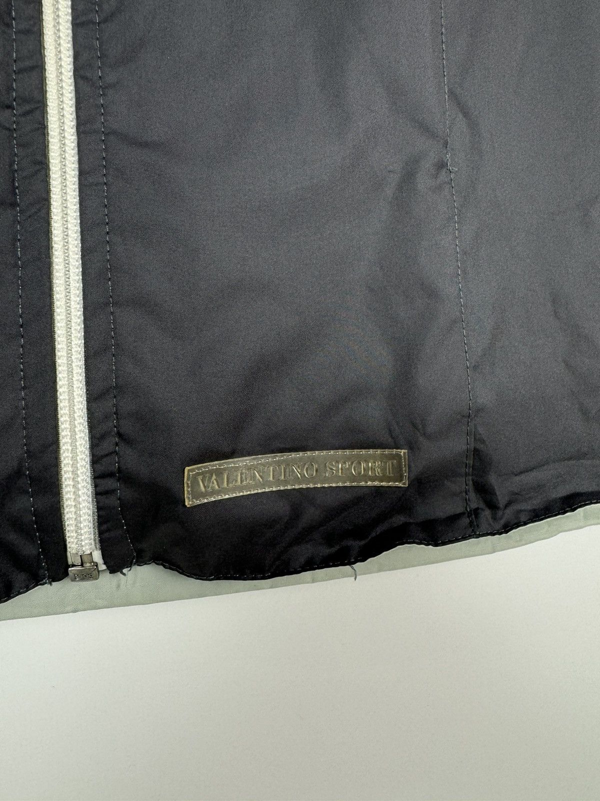 Valentino 1990’s Vintage Valentino Sport Vest Size M / US 6-8 / IT 42-44 - 10 Thumbnail