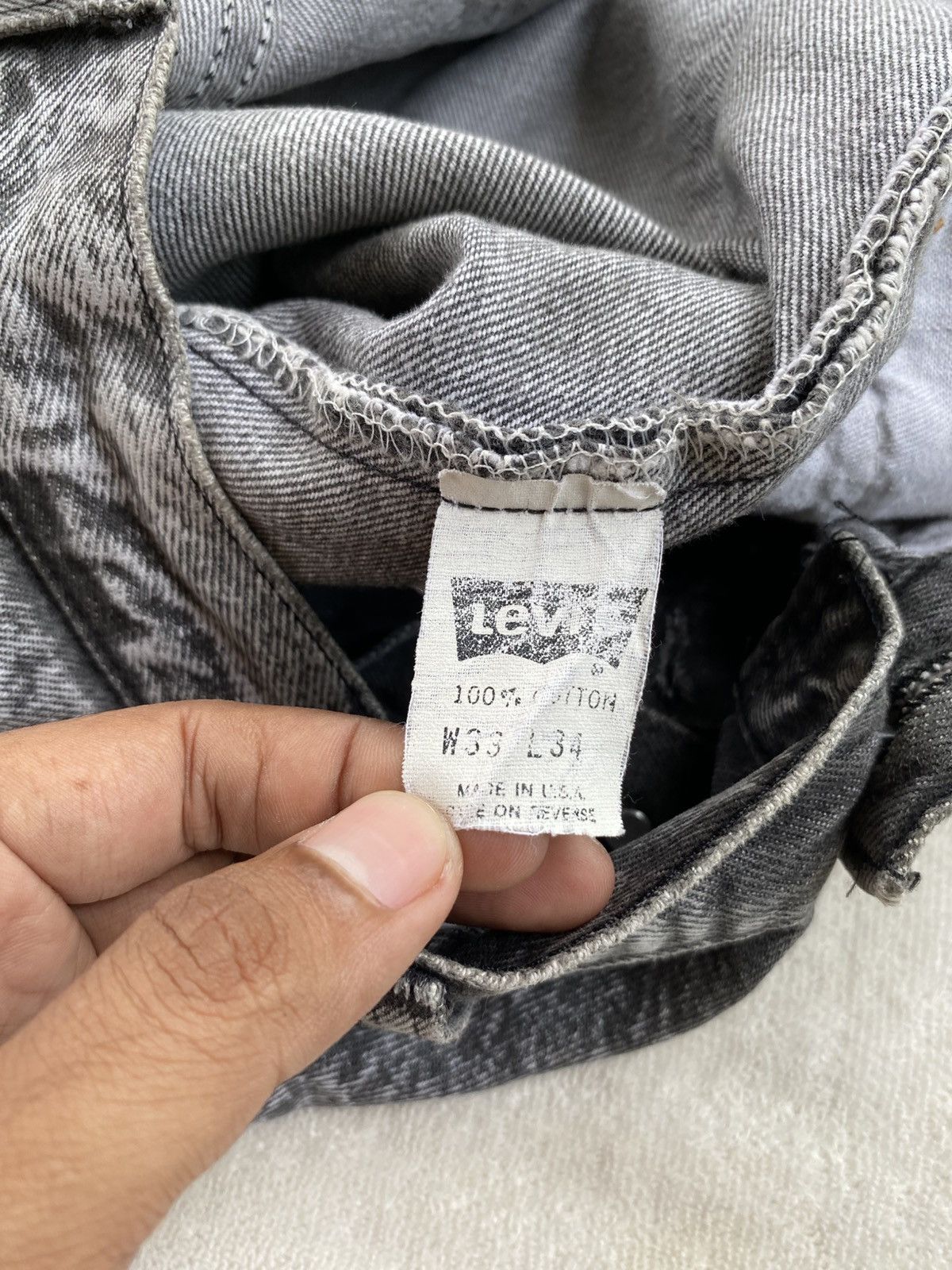 Levi's LEVIS SHORT PANTS DISTRESSED DENIM Size US 33 - 4 Thumbnail