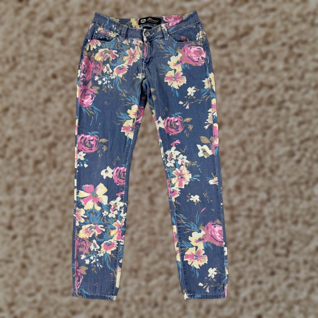 Denime Masoi Jeans Womens 7 Blue Denim Floral Straight Low Rise 25x27 5-Pocket Design Zip 27 Inseam Regular Stretch Vintage No Mens Womens (adjusted end) Size 28" / US 6 / IT 42 - 1 Thumbnail