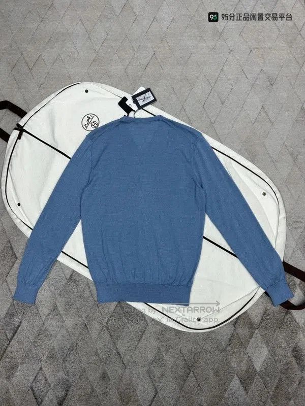 Ermenegildo Zegna Ermenegildo Zegna Men's Casual V-Neck Sweater. Size US S / EU 44-46 / 1 - 4 Thumbnail
