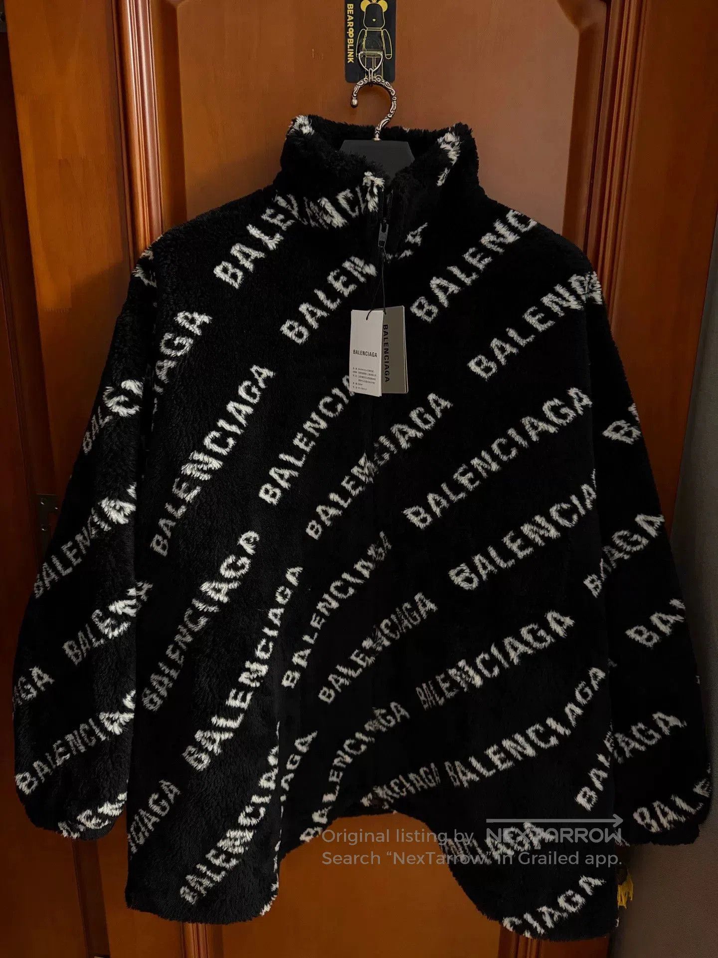 Balenciaga balenciaga teddy print fur coat size 34. Size XS / US 0-2 / IT 36-38 - 1 Thumbnail