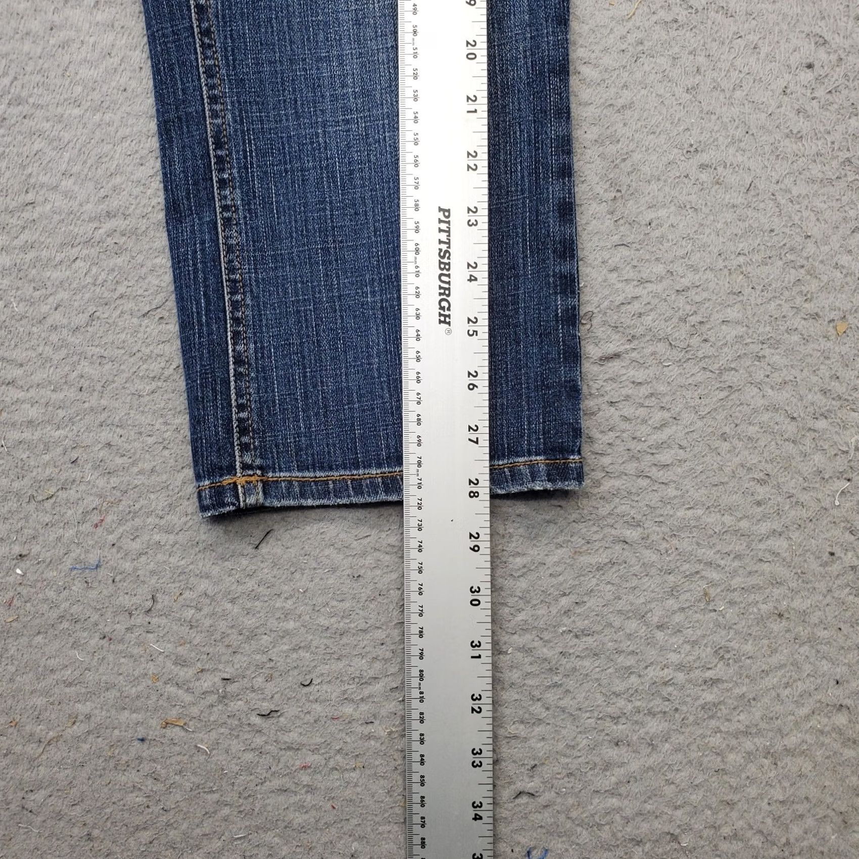 Tommy Hilfiger Tommy Hilfiger Capri Jeans Women 6 Blue Denim Medium Wash Straight Leg Capris Womens Size 6 Jeans Size 28" / US 6 / IT 42 - 3 Thumbnail