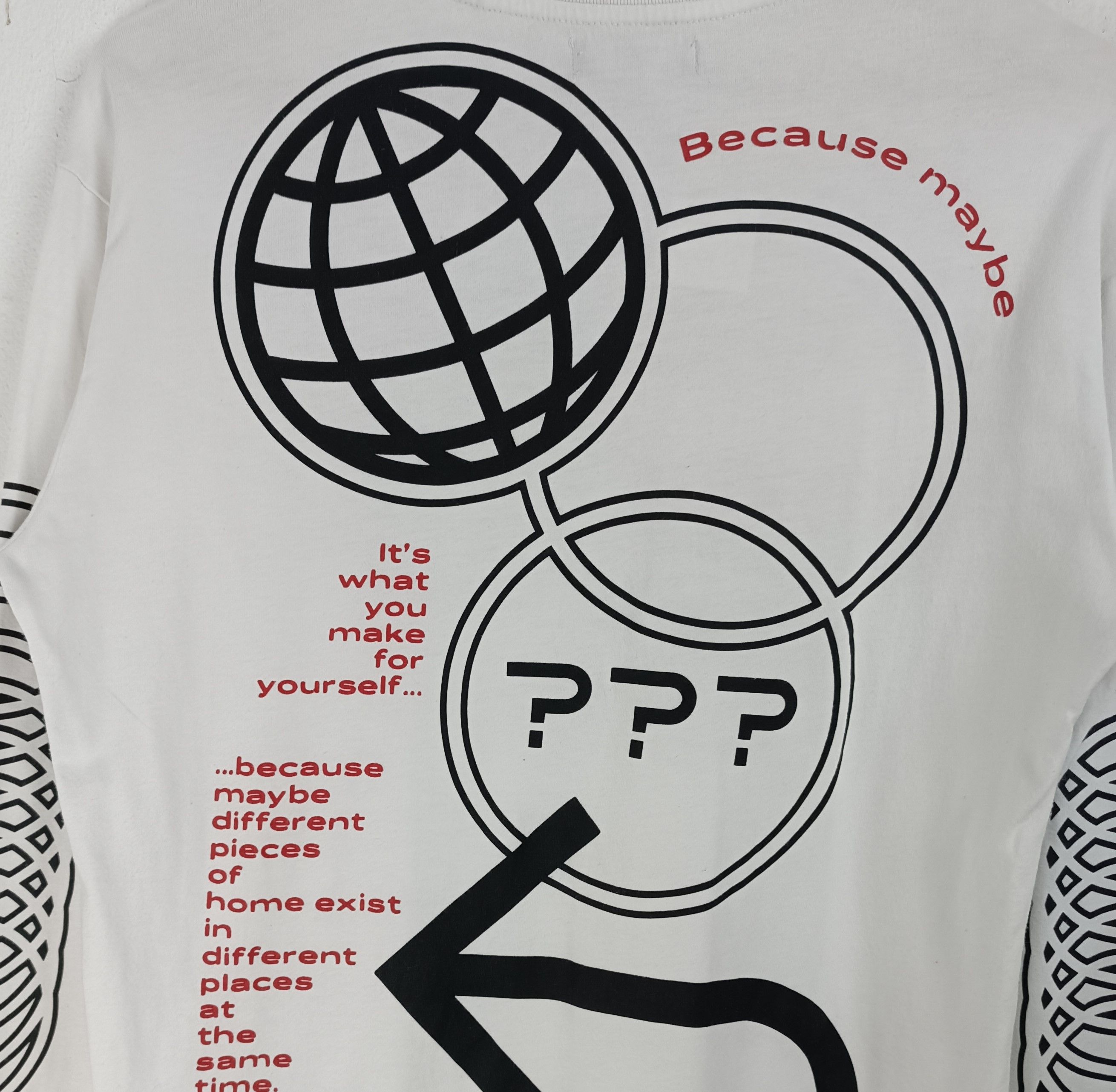Japanese Brand VINTAGE BERSHKA DISCOVERY RARE DESIGN NASA SPACE TEE Size US M / EU 48-50 / 2 - 5 Thumbnail