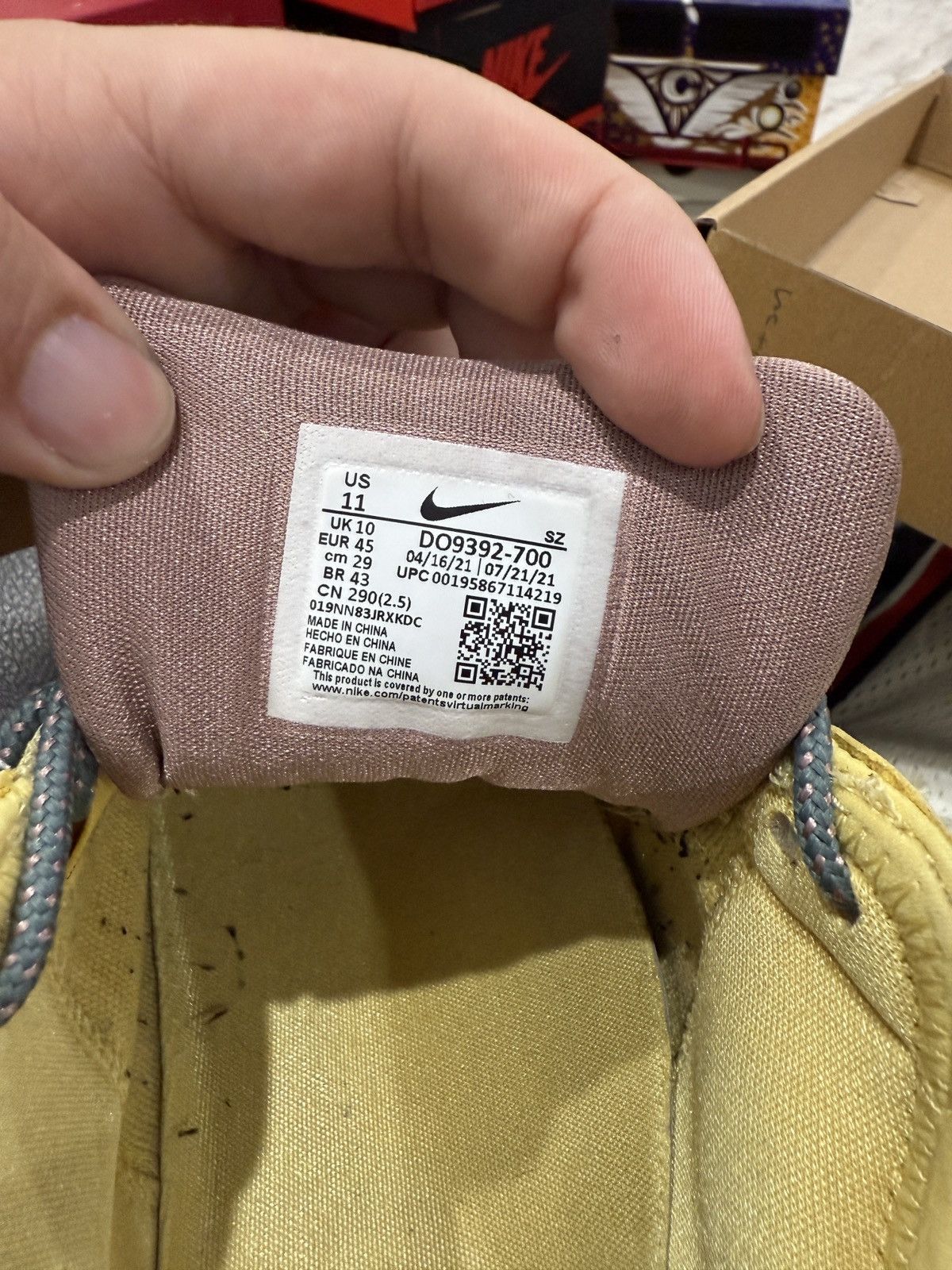 Nike × Travis Scott Nike Air Max 1 Travis Scott Saturn Gold Size US 11 / EU 44 - 5 Thumbnail