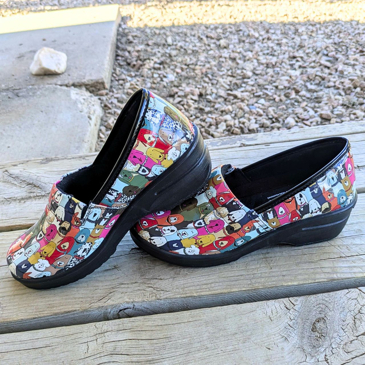 Other Easy Street "Laurie" Dog Print Clogs Size 7W Slip-Resistant Size US 7 / IT 37 - 3 Thumbnail